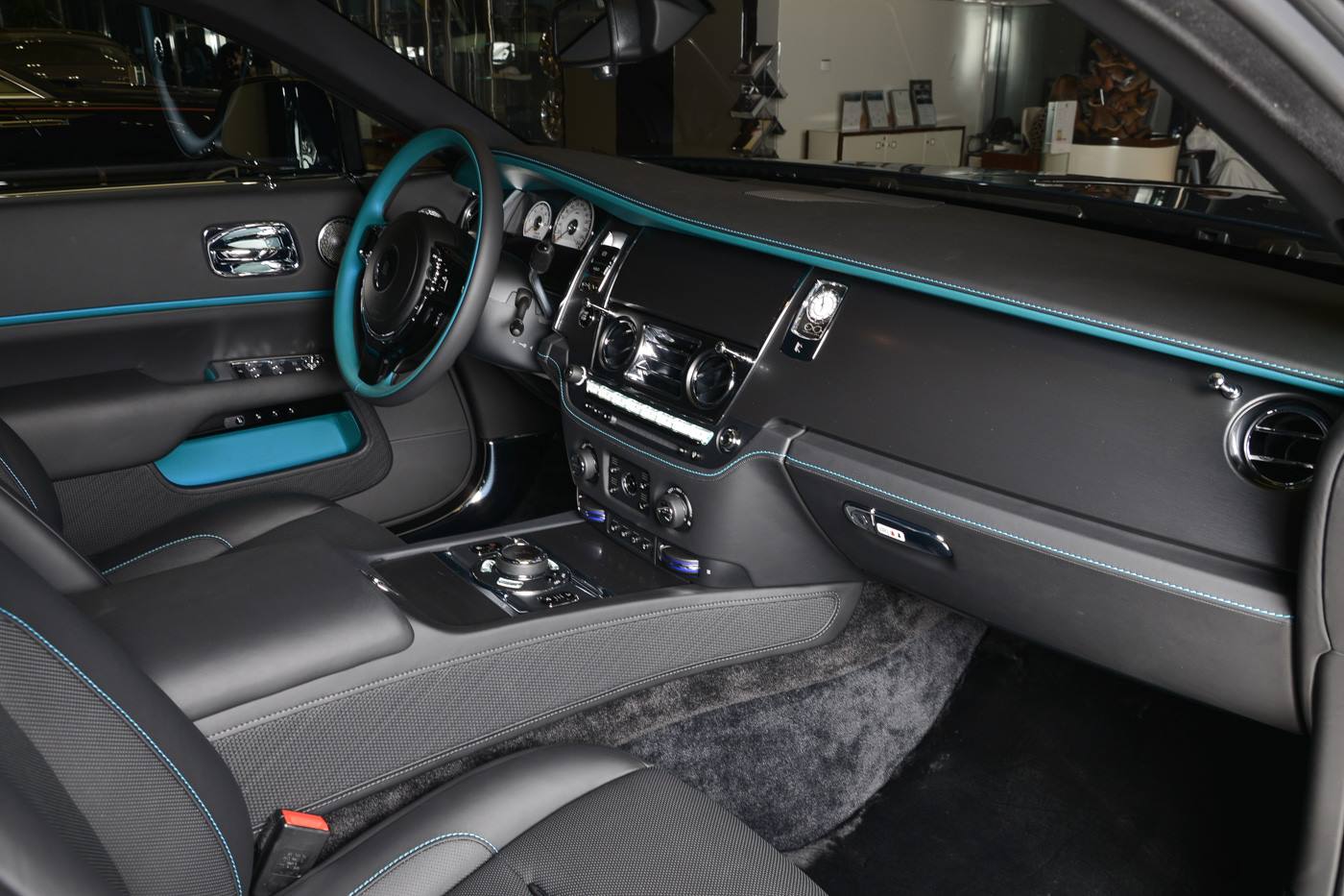 rolls royce wraith adamas abu dhabi 9 Rolls-Royce’s Wraith Adamas Is Something Only 40 People Will Get To Own