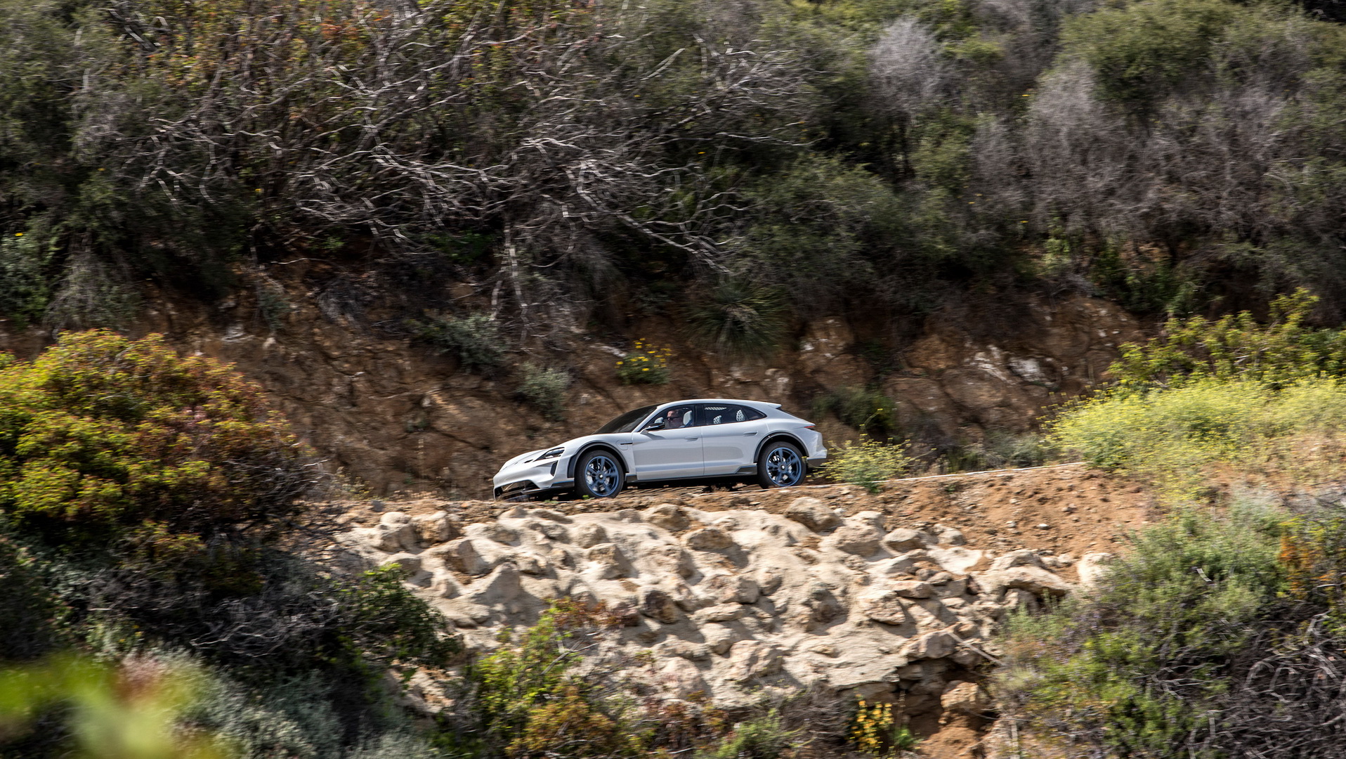 porsche mission e cross turismo concept 4 Porsche Confirms Mission E Cross Turismo For Production