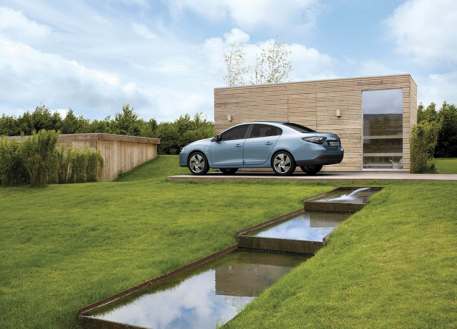 renault-fluence-ze-4 Israel To Ban The Sale Of Gasoline And Diesel Cars And Trucks By 2030