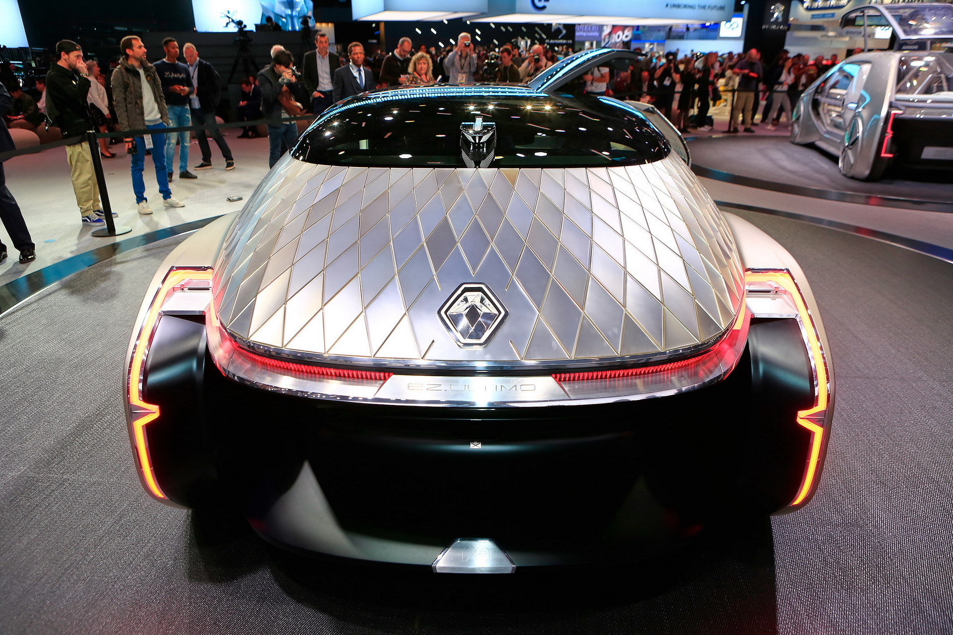 Renault 10 2018 Paris Auto Show Gallery: Renault