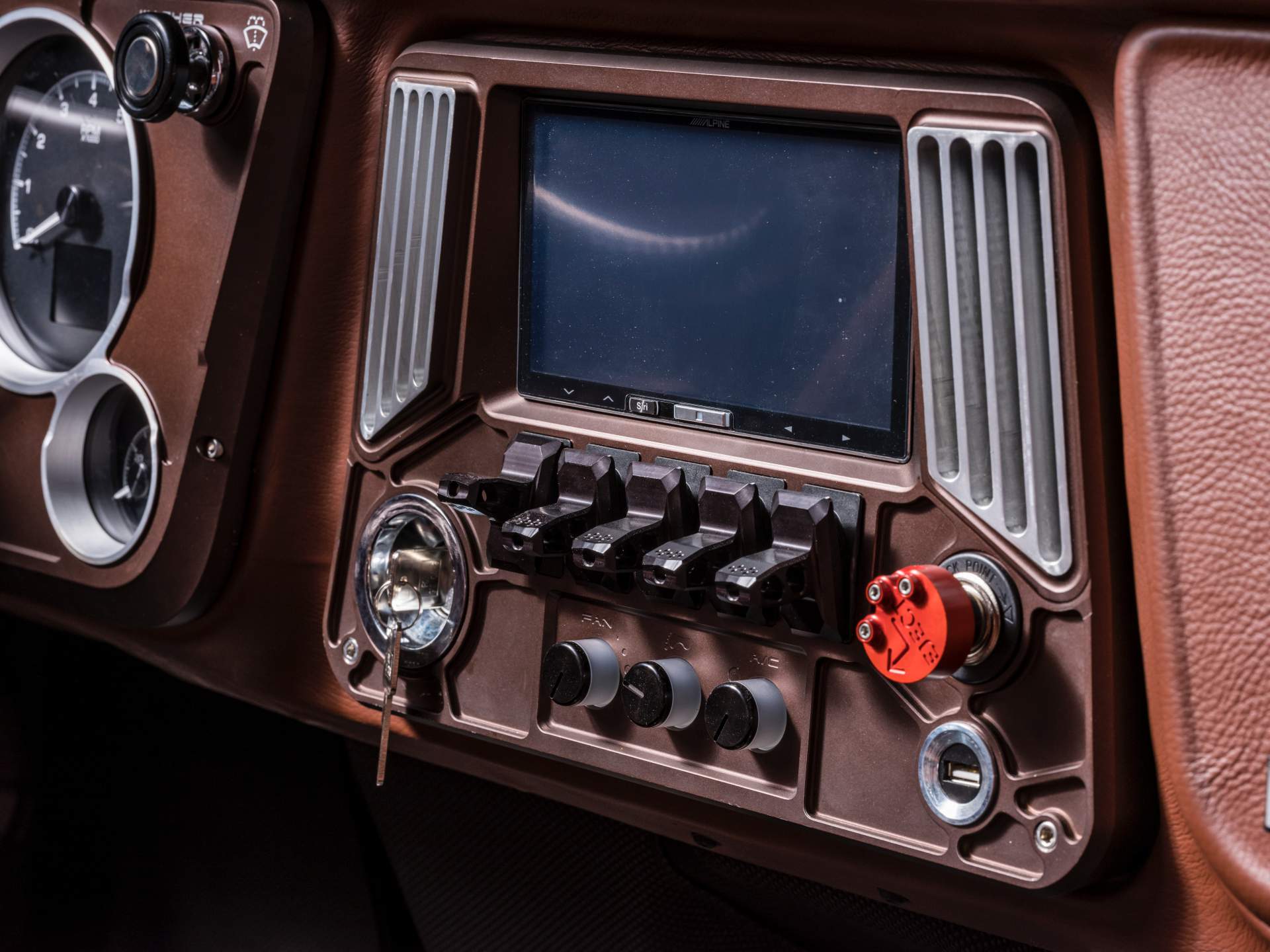 1971 Chevrolet K5 Blazer Seaker by Ringbrothers 26 Ringbrothers’ First SUV Is An LS3-Powered 1971 Chevy K5 Blazer
Restomod