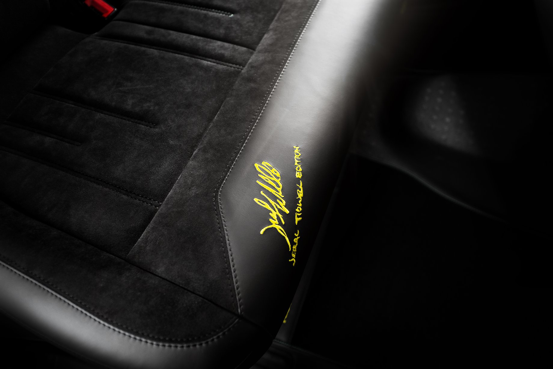 Carlex-Design-VW-Transporter-T6-8 U.S. Designer Creates A Mean-Looking VW T6 For Carlex Design