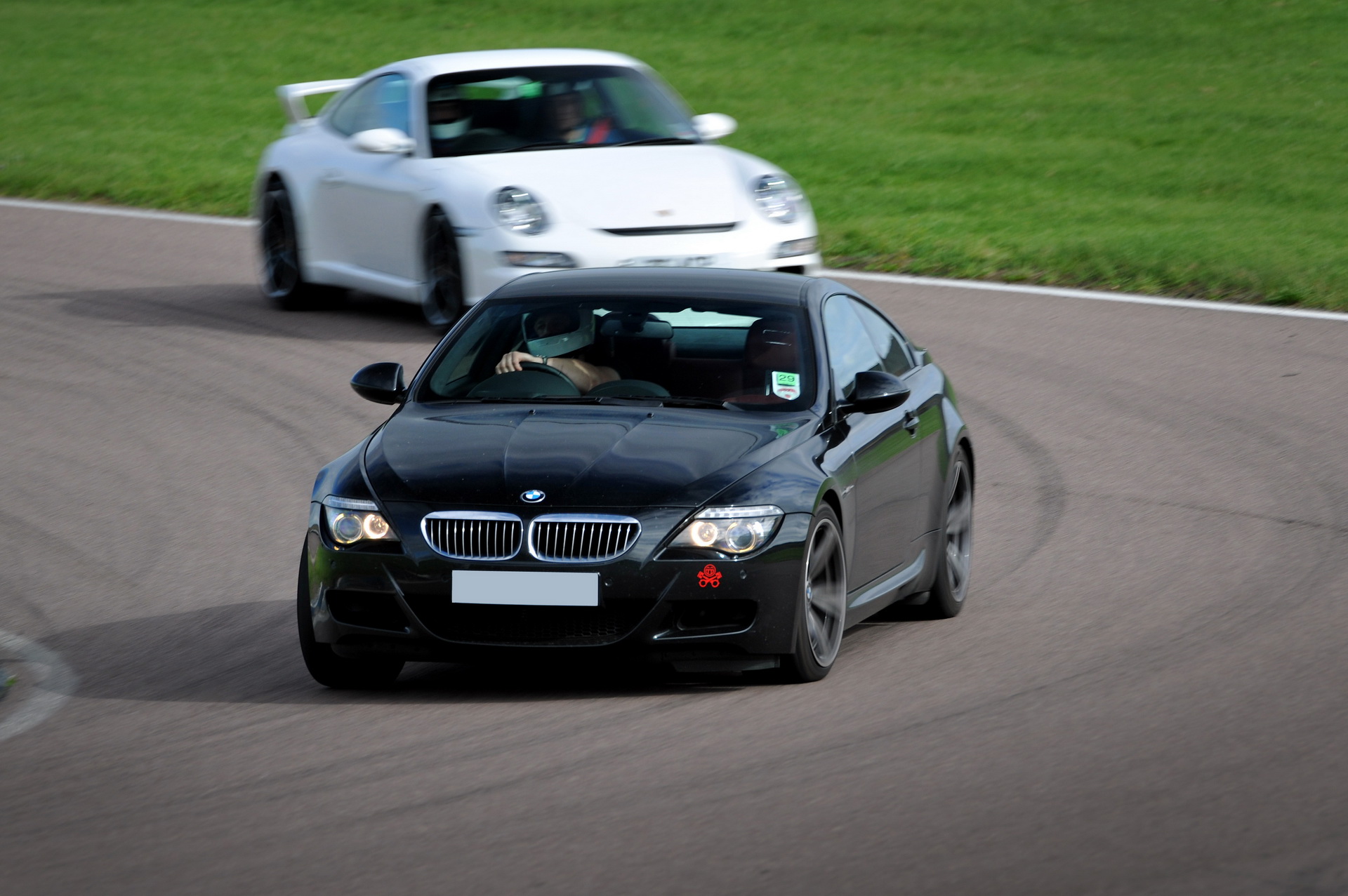 young drivers learning race tracks uk 3 Young Drivers Encouraged To Learn To Drive On Race Tracks