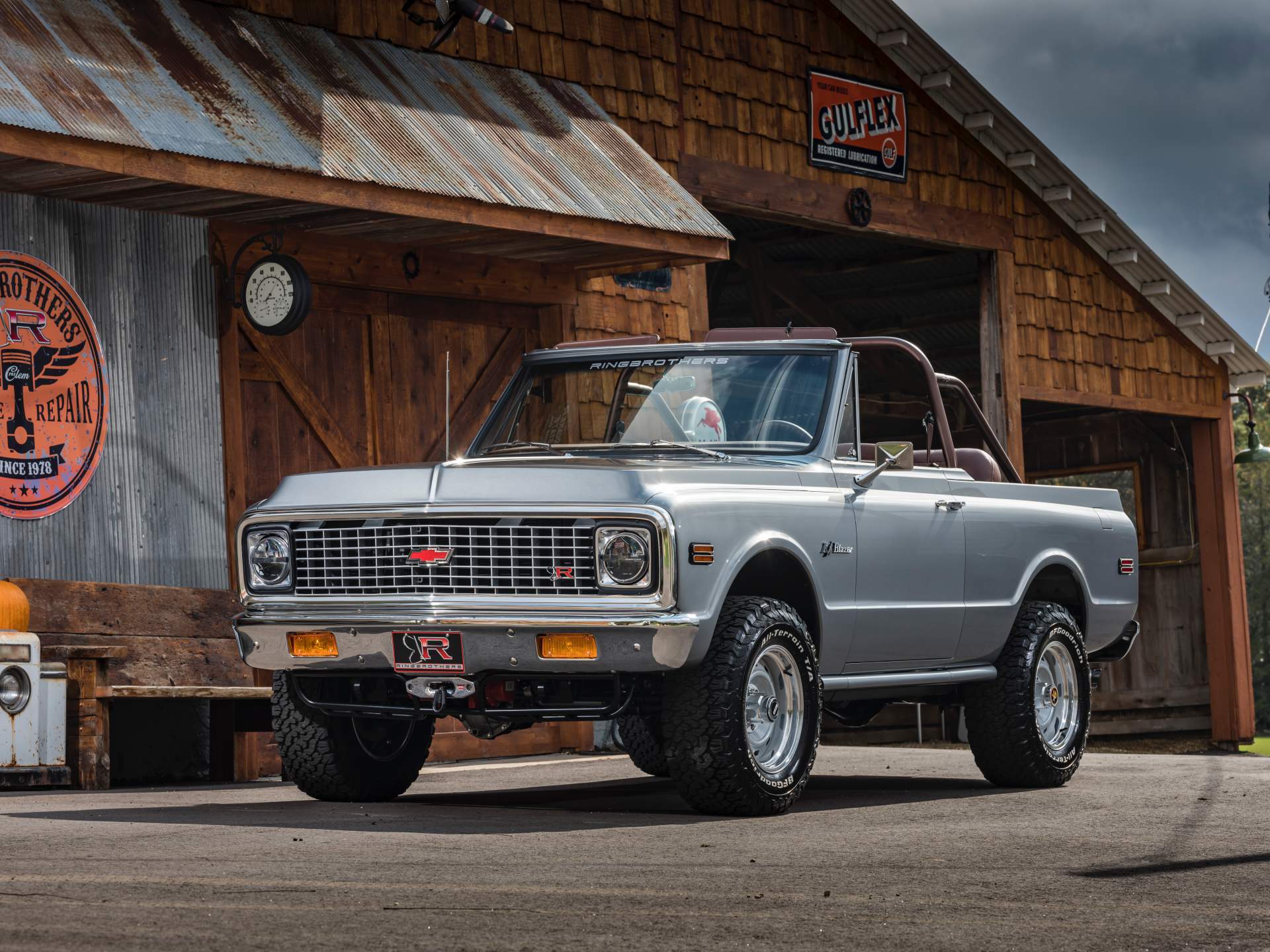 1971 Chevrolet K5 Blazer Seaker by Ringbrothers 8 Ringbrothers’ First SUV Is An LS3-Powered 1971 Chevy K5 Blazer
Restomod