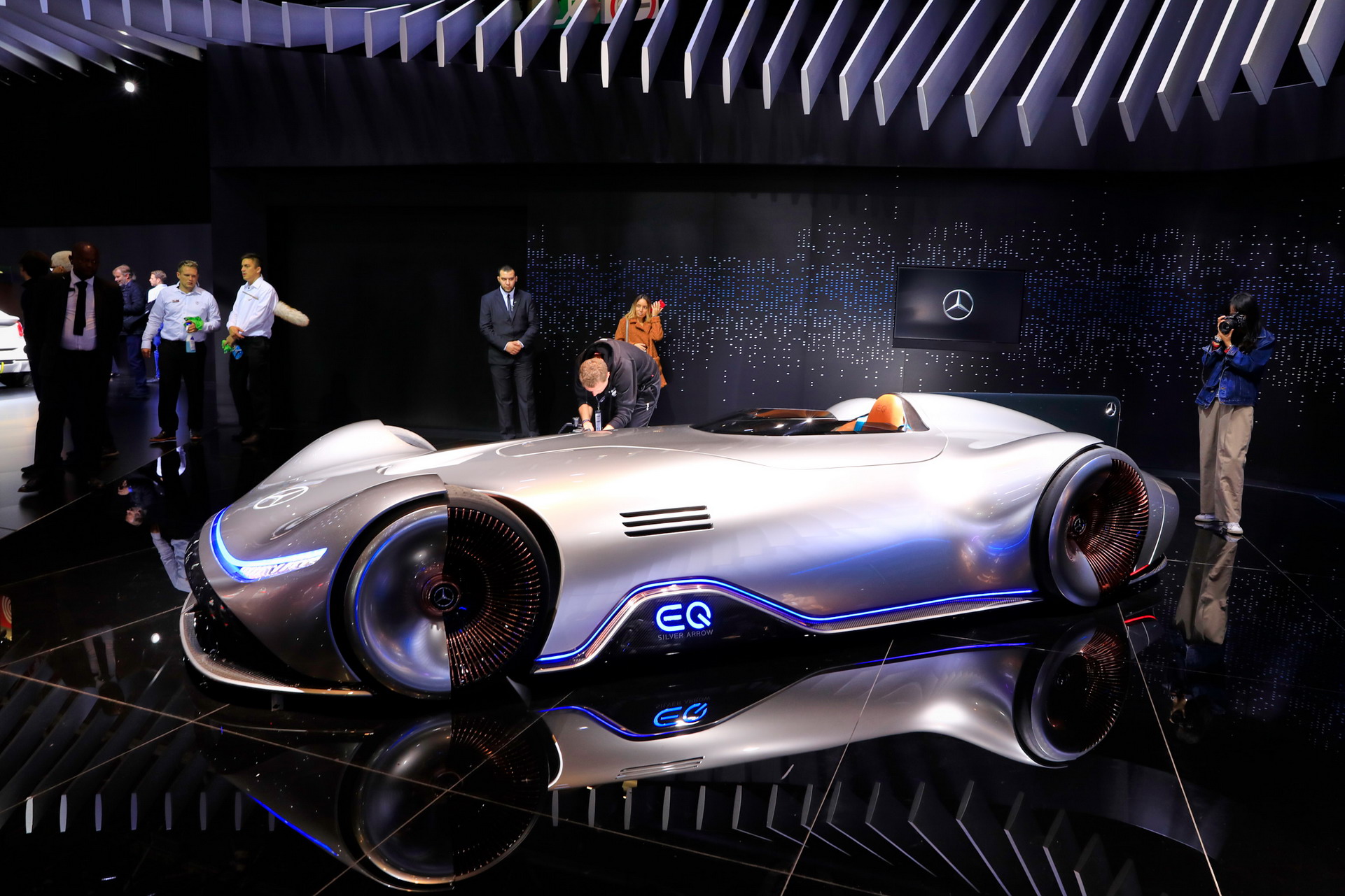 Mercedes B168 2018 Paris Auto Show Gallery: Mercedes-Benz