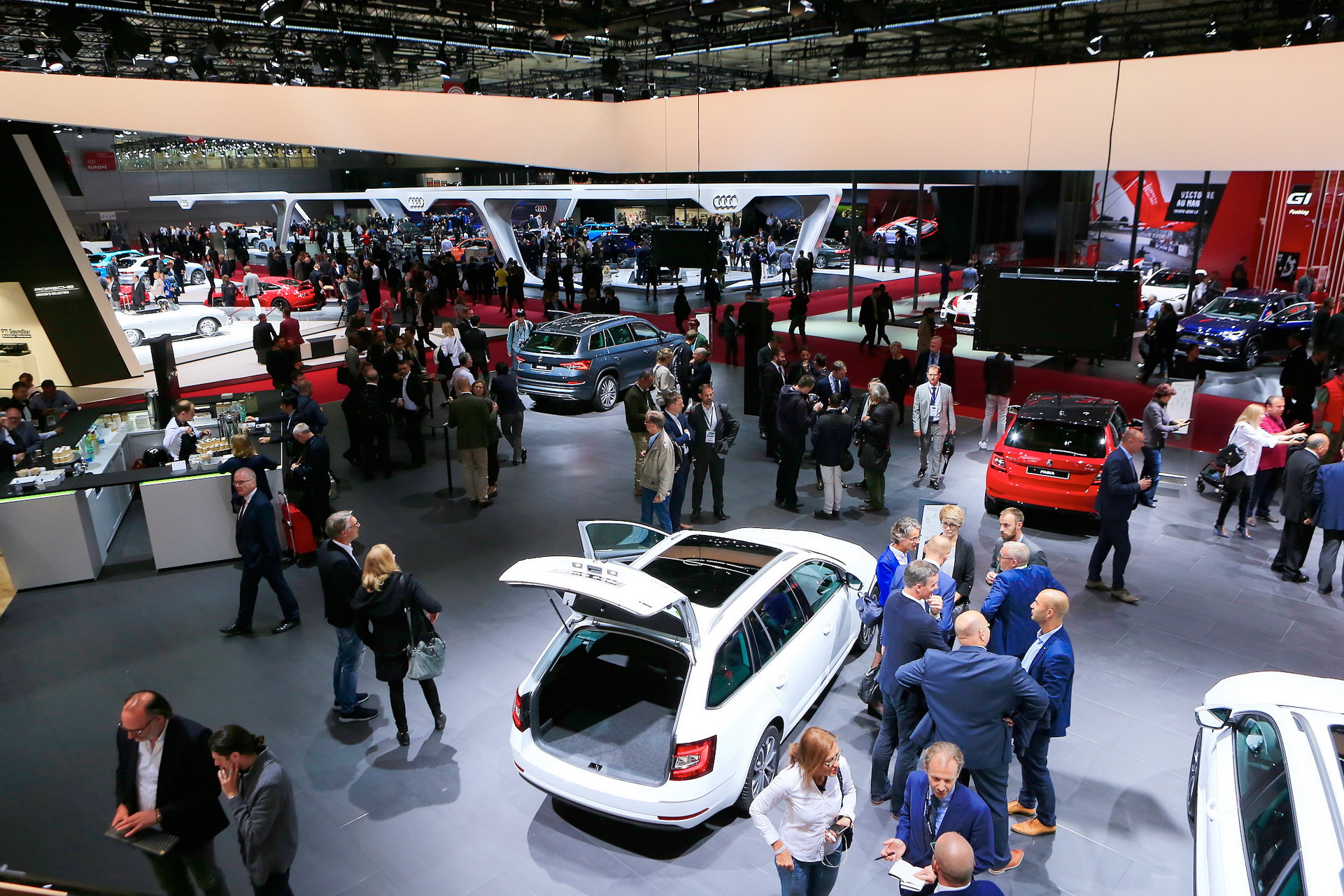 General 53 2018 Paris Auto Show Gallery: General Views