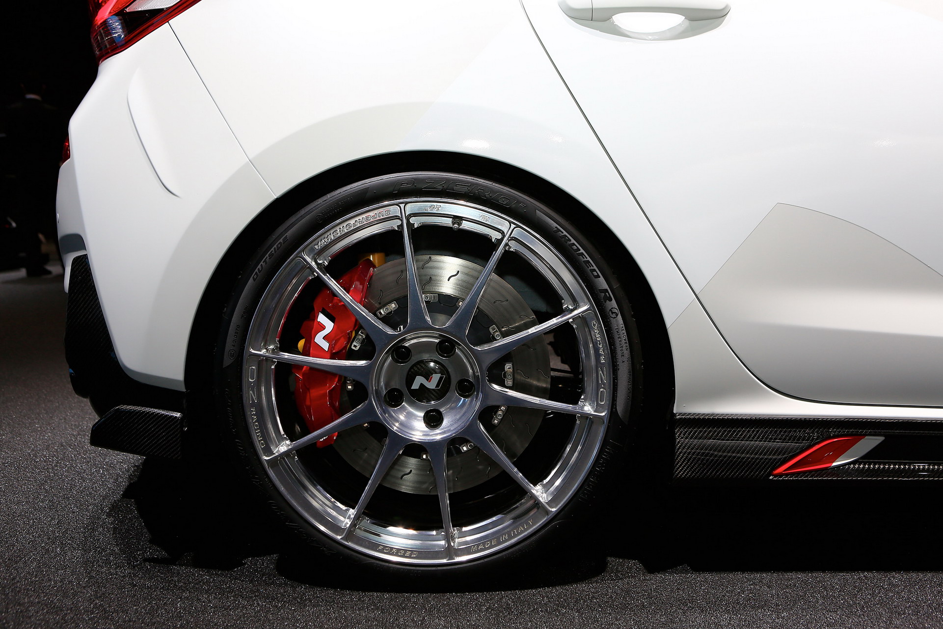 Hyundai i30 N Option Concept_16 Hyundai N Option Concept Borrows A Page From BMW’s M Performance Parts Book