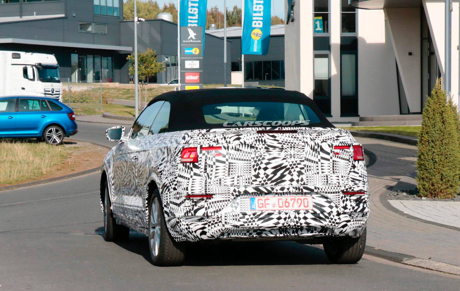 2020 VW T-Roc Cabriolet spy shots 37 2020 VW T-Roc Convertible SUV Reveals Its Soft Top For The First Time