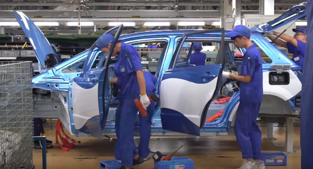 BYD’s Factory Seamlessly Building EVs Ahead Of Global Expansion