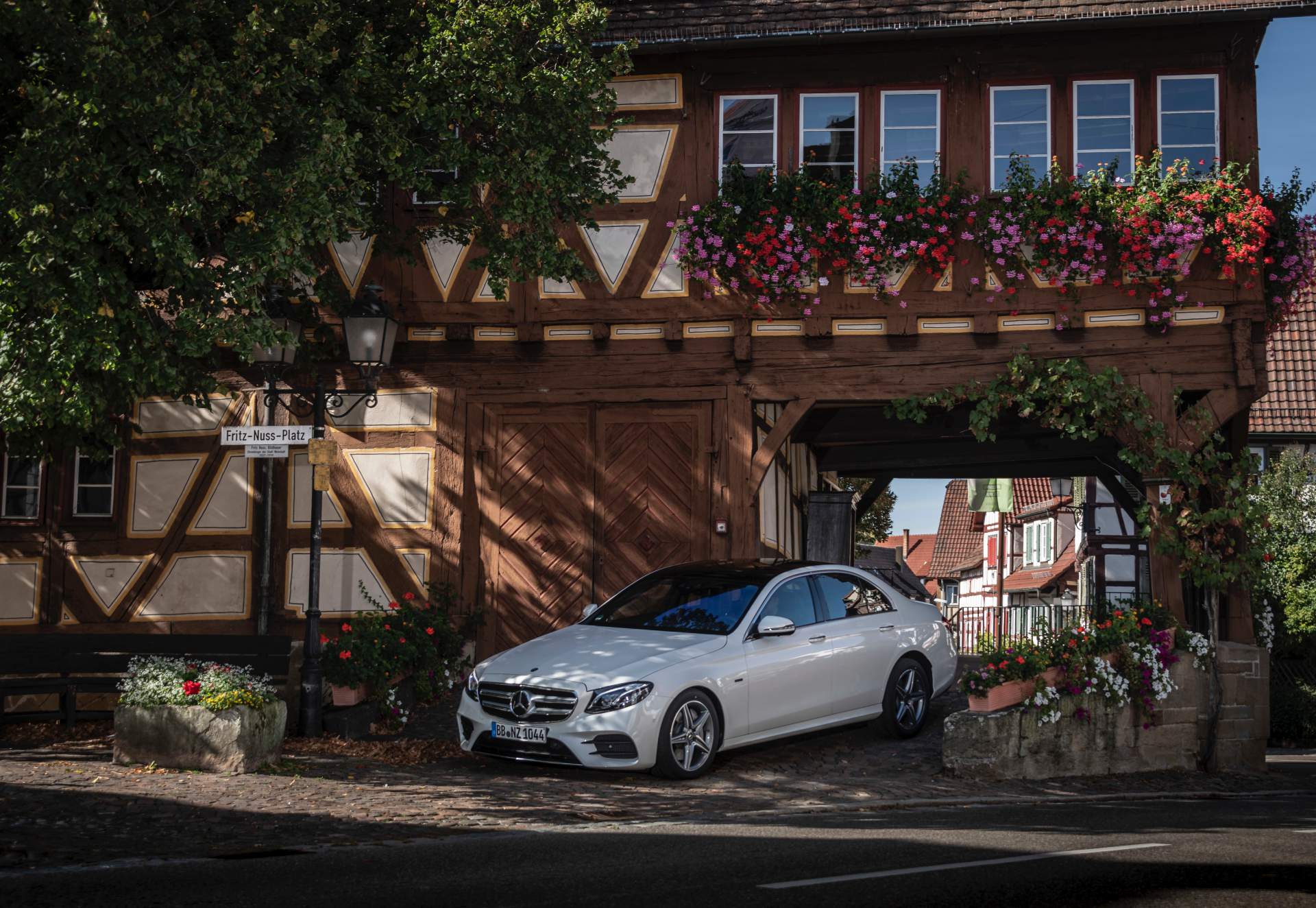 Driven by EQ Stuttgart 2018
Driven by EQ Stuttgart 2018 Mercedes E300e And E300de PHEVs Mix Electricity With Petrol And Diesel Power