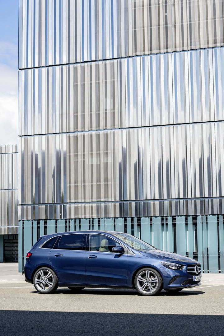 Mercedes-Benz B-Klasse, W 247, 2018 // Mercedes-Benz B-Class, W All-New Mercedes B-Class Lands In Paris With Fresh Looks And Tech