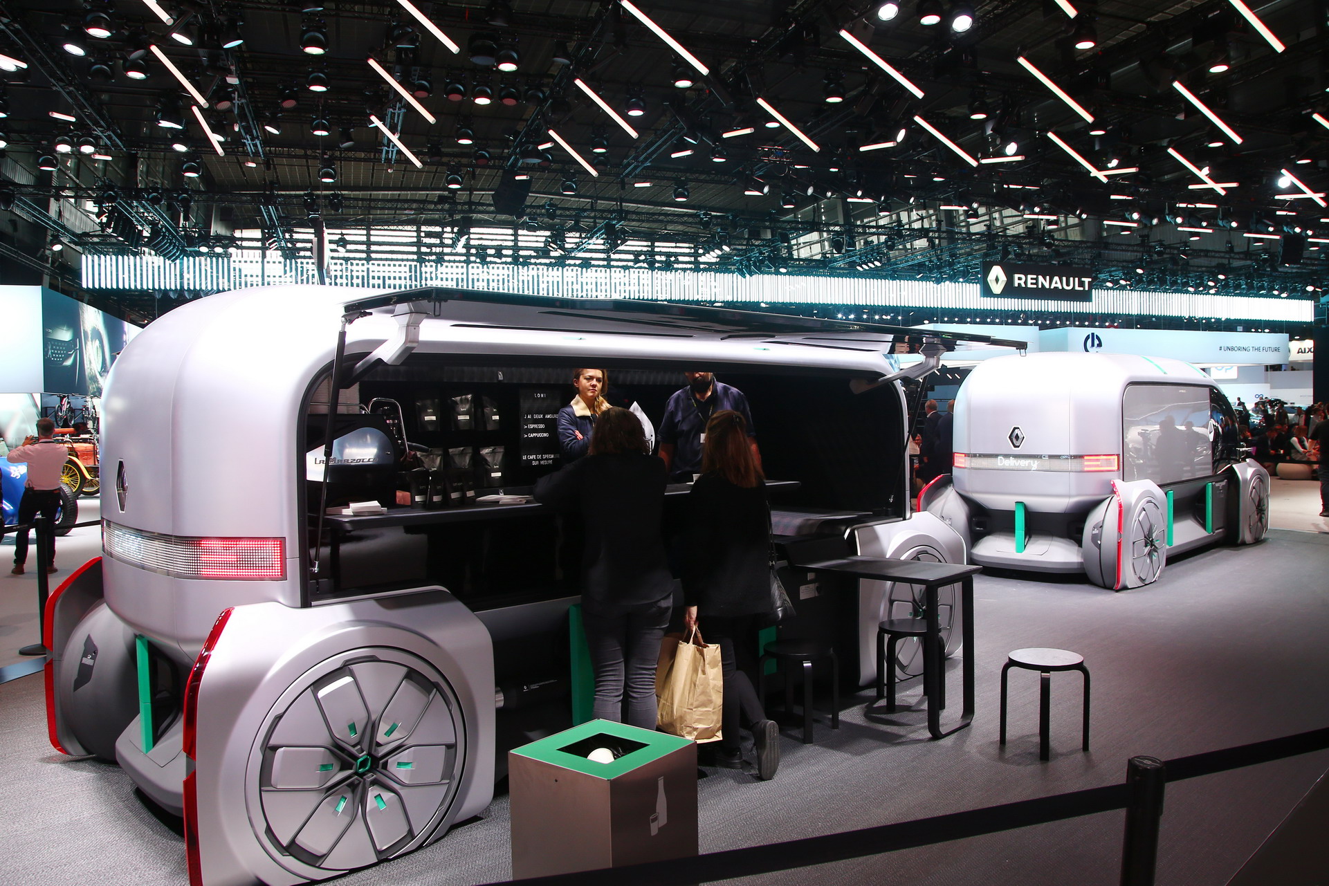 Renault 6c 2018 Paris Auto Show Gallery: Renault