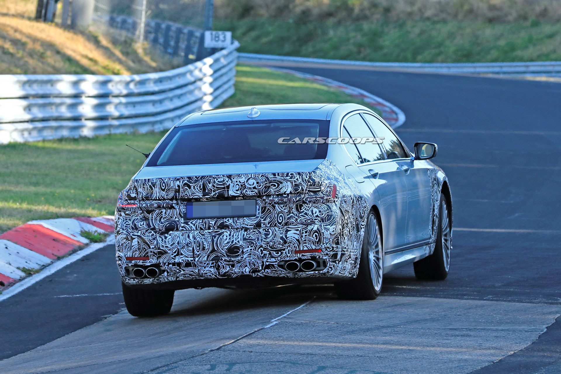 BMW-Alpina-B7-12 2020 BMW Alpina B7 Facelift Spotted With Texas-Sized Grille And Sportier Front Bumper