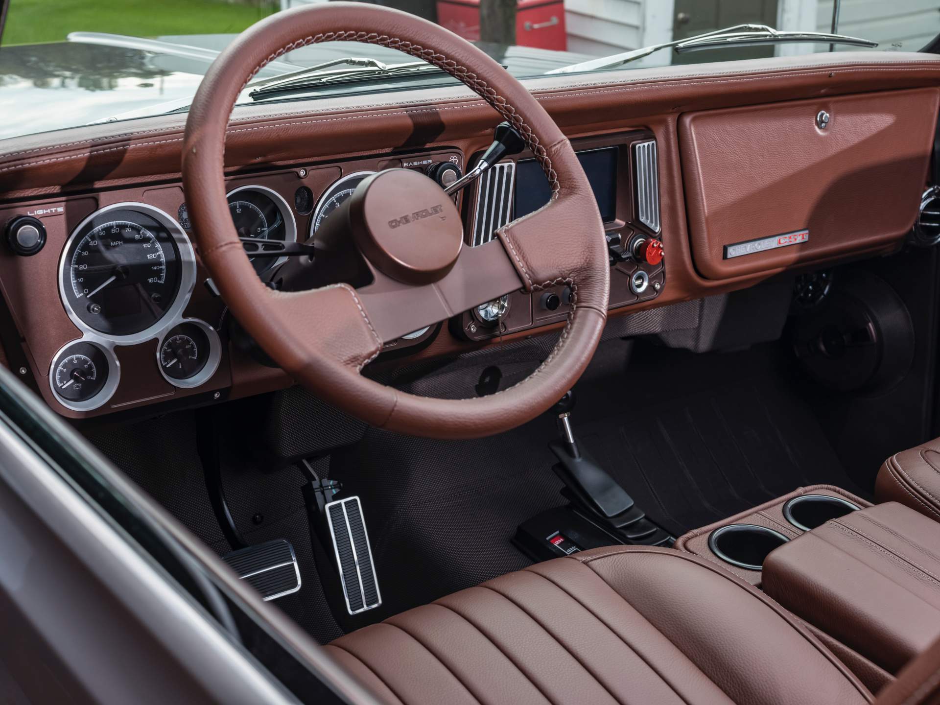 1971 Chevrolet K5 Blazer Seaker by Ringbrothers 14 Ringbrothers’ First SUV Is An LS3-Powered 1971 Chevy K5 Blazer
Restomod