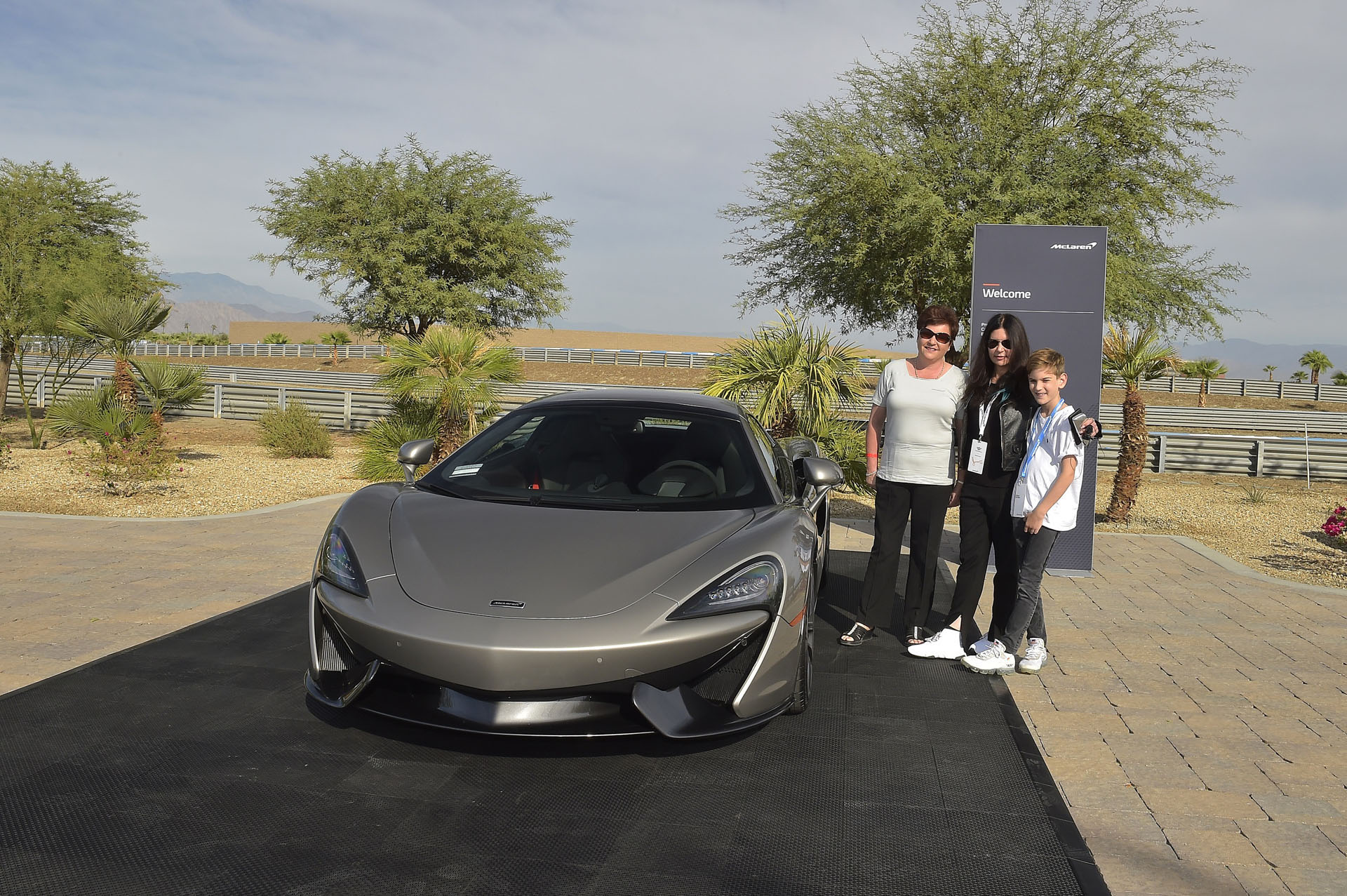 pure-mclaren-570s-spider-thermal-club McLaren’s Daughter Delivers A Special 570S At A Special Event