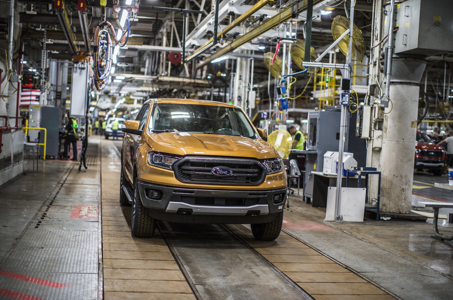 2019-Ford-Ranger-Production-5 2019 Ford Ranger Goes Into Production In Michigan, Arrives At Dealers Early Next Year