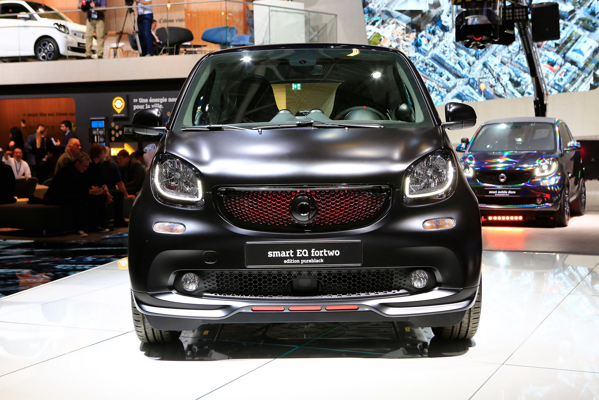 Smart Edition Pureblack 1 Smart ForTwo Heads To The Dark Side With PureBlack Edition