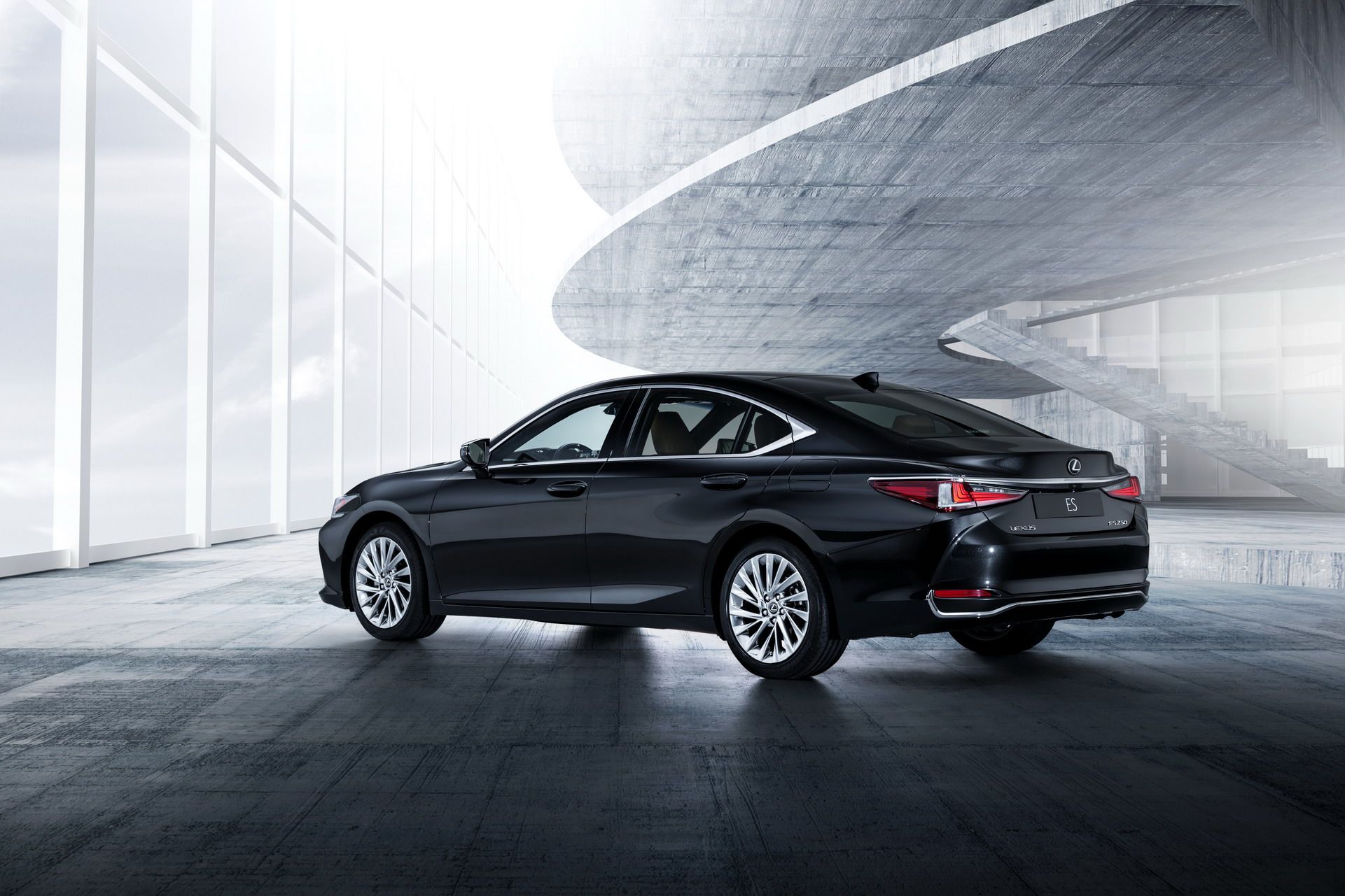 2019 lexus es 300h paris livepics 57 2019 Lexus ES 300h Looks To Make A Name For Itself In Europe As GS Replacement