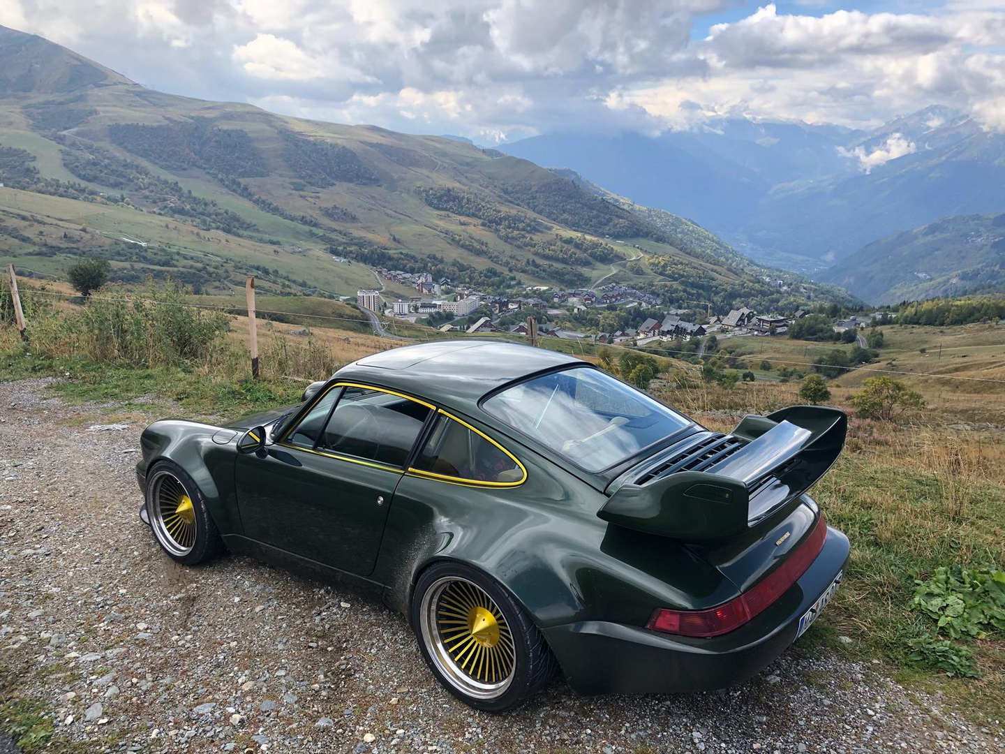 1993 porsche 911 turbo Wagenbauanstalt tuning 3 1993 Porsche 911 Turbo Does Away With Subtleties, Goes OTT