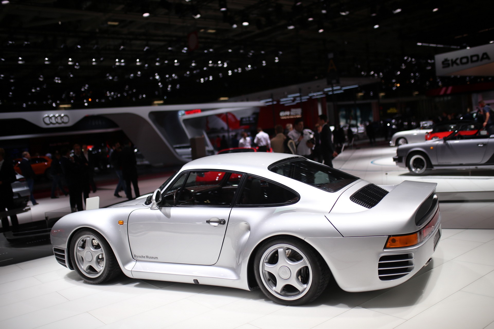 Porsche 23 2018 Paris Auto Show Gallery: Porsche