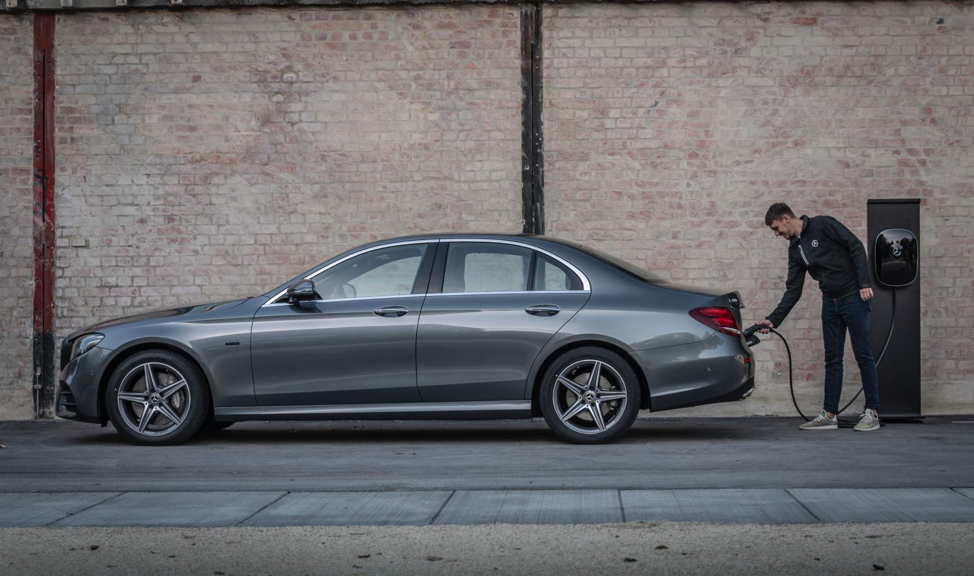 Driven by EQ Stuttgart 2018
Driven by EQ Stuttgart 2018 Mercedes E300e And E300de PHEVs Mix Electricity With Petrol And Diesel Power