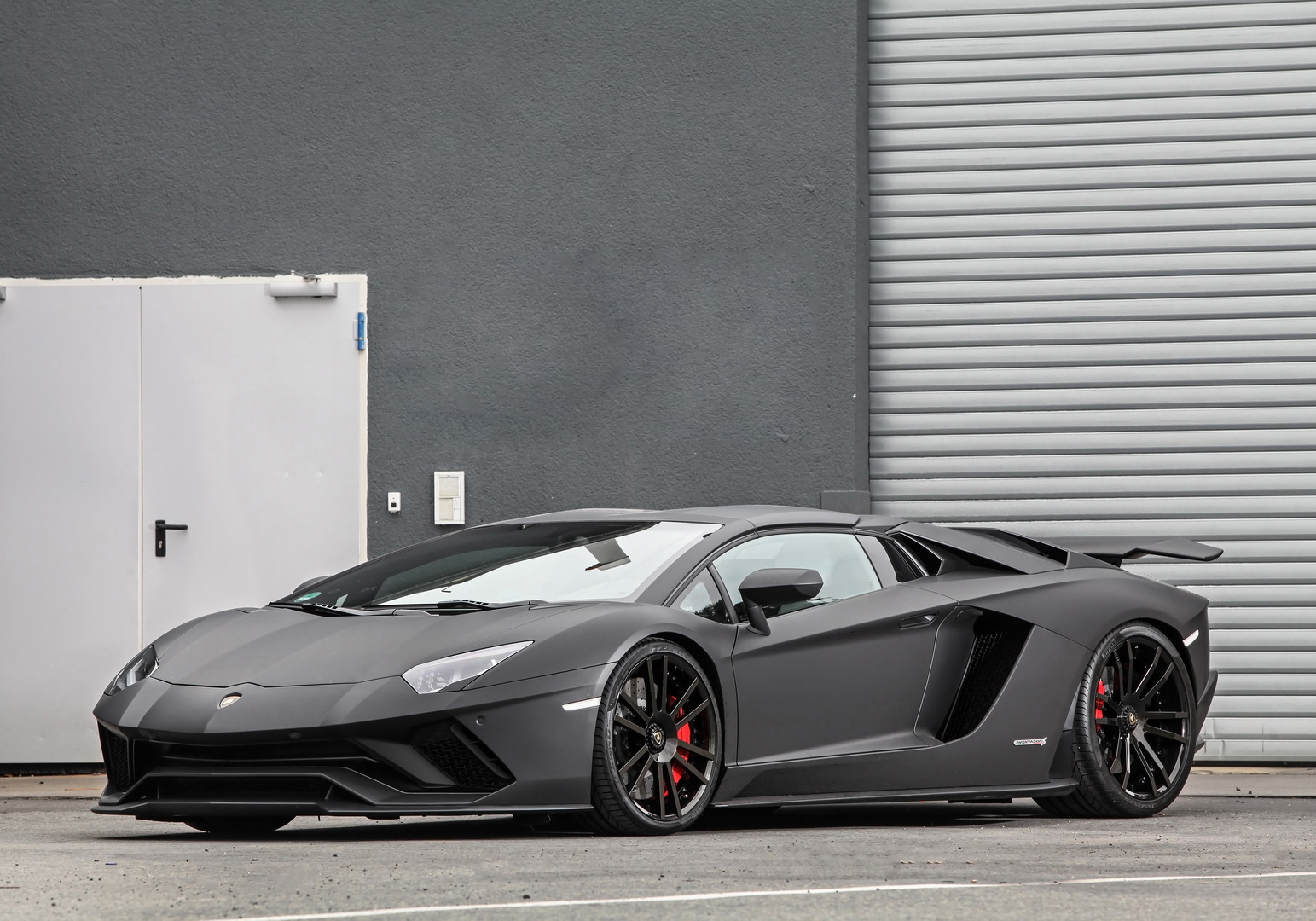 lamborghini aventador roadster s-presso tuning wheelsandmore 4 One Lamborghini Aventador S Roadster S-Presso, Black, Please!