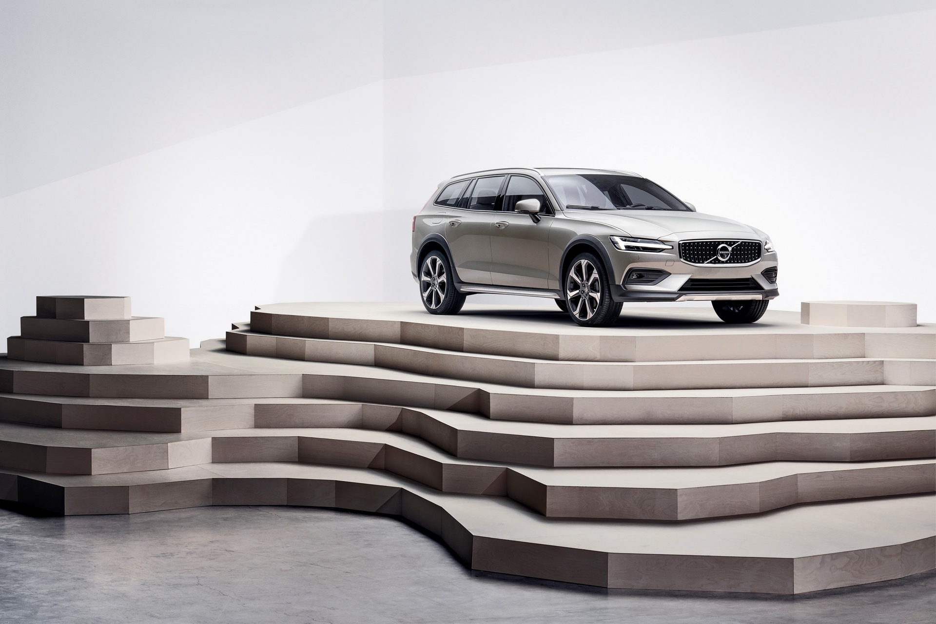 volvo v60 cc uk pricing specs 11 All-New Volvo V60 Cross Country Priced From £38,270 In The UK