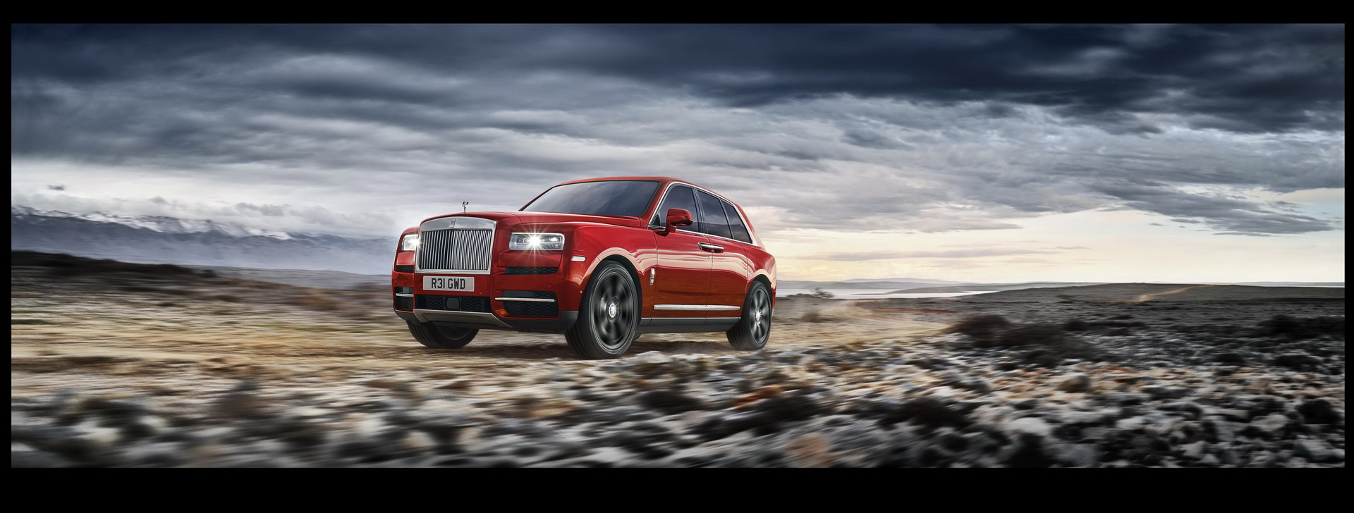 2019 rolls-royce cullinan 4 Rolls-Royce Cullinan Might Go Hybrid With More Power Than V12’s 563 HP