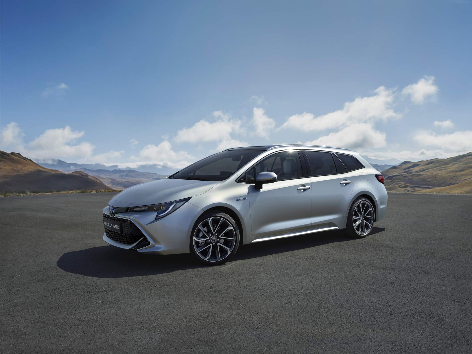 2019 Toyota Corolla 11 2019 Toyota Corolla Reveals Its Two Flavors In Paris