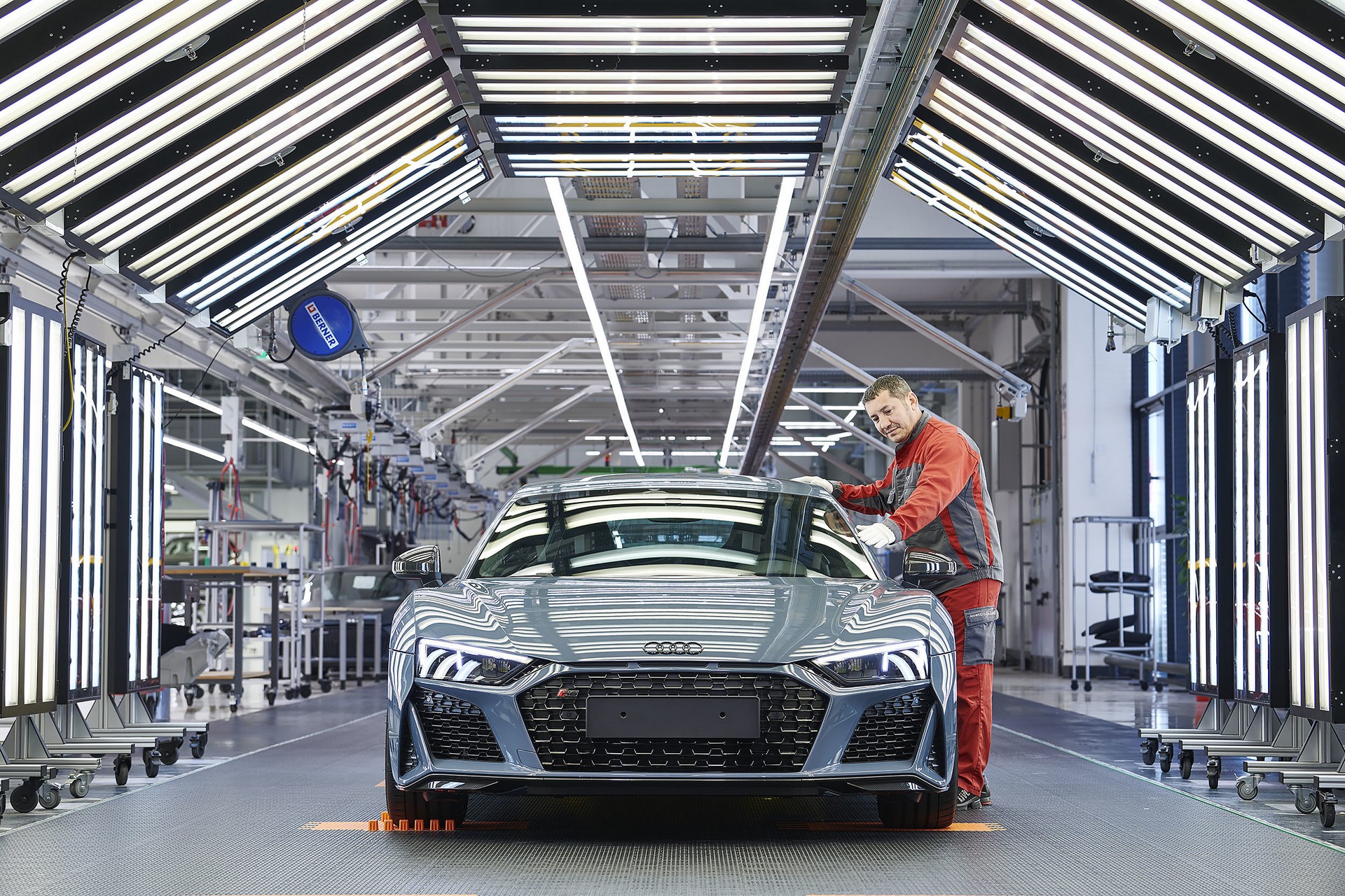 2019-Audi-R8-22 2019 Audi R8 Debuts With Sportier Styling And More Powerful V10 Engines