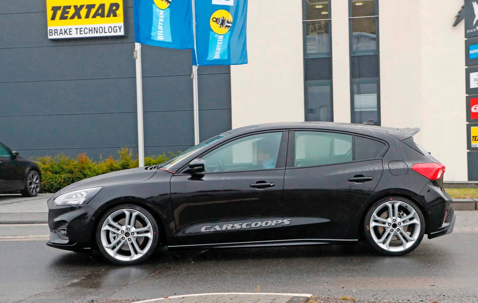 2019 Ford Focus ST spy shots 7 2019 Ford Focus ST: Here It Is In Production Form, Interior Included