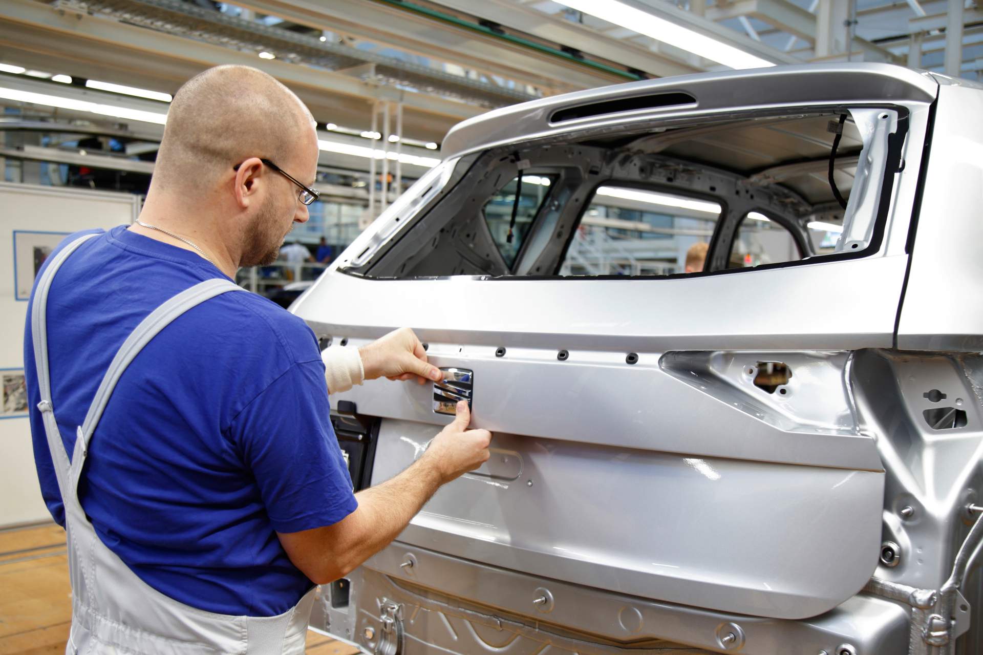 SEAT Tarraco production starts in Wolfsburg Volkswagen Starts Building The Seat Tarraco At Its Main Plant In Wolfsburg
