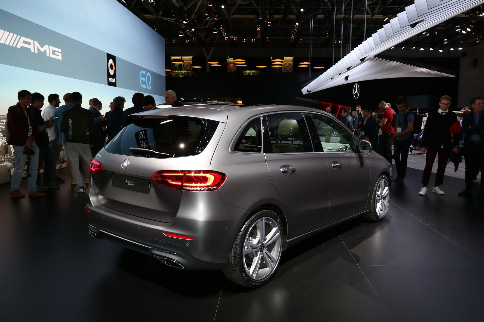 2019-mercedes-benz-b-class-paris-show-2 Mercedes-Benz Starts Production Of 2019 B-Class MPV In Germany