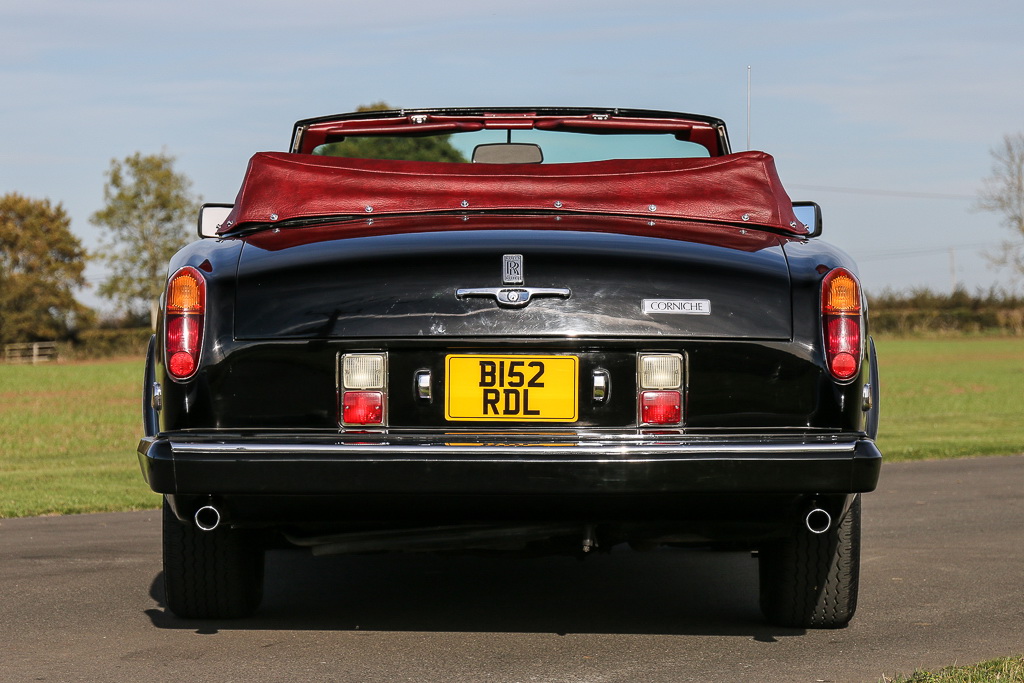 rolls royce corniche sinatra auction 20 Frank Sinatra’s 1984 Rolls-Royce Corniche Convertible Getting Auctioned Off