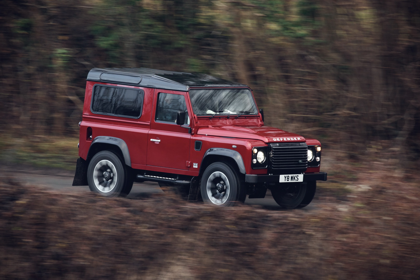 land rover defender 2 Ford Could Help Chemicals Company Build Land Rover Defender Rival