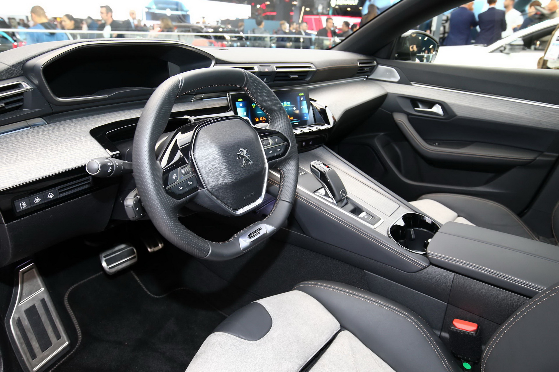 2018 peugeot 508 sw paris livepics 22 Peugeot’s Stylish 508 SW Shows Family Estates Are Alive And Kicking (In Europe)