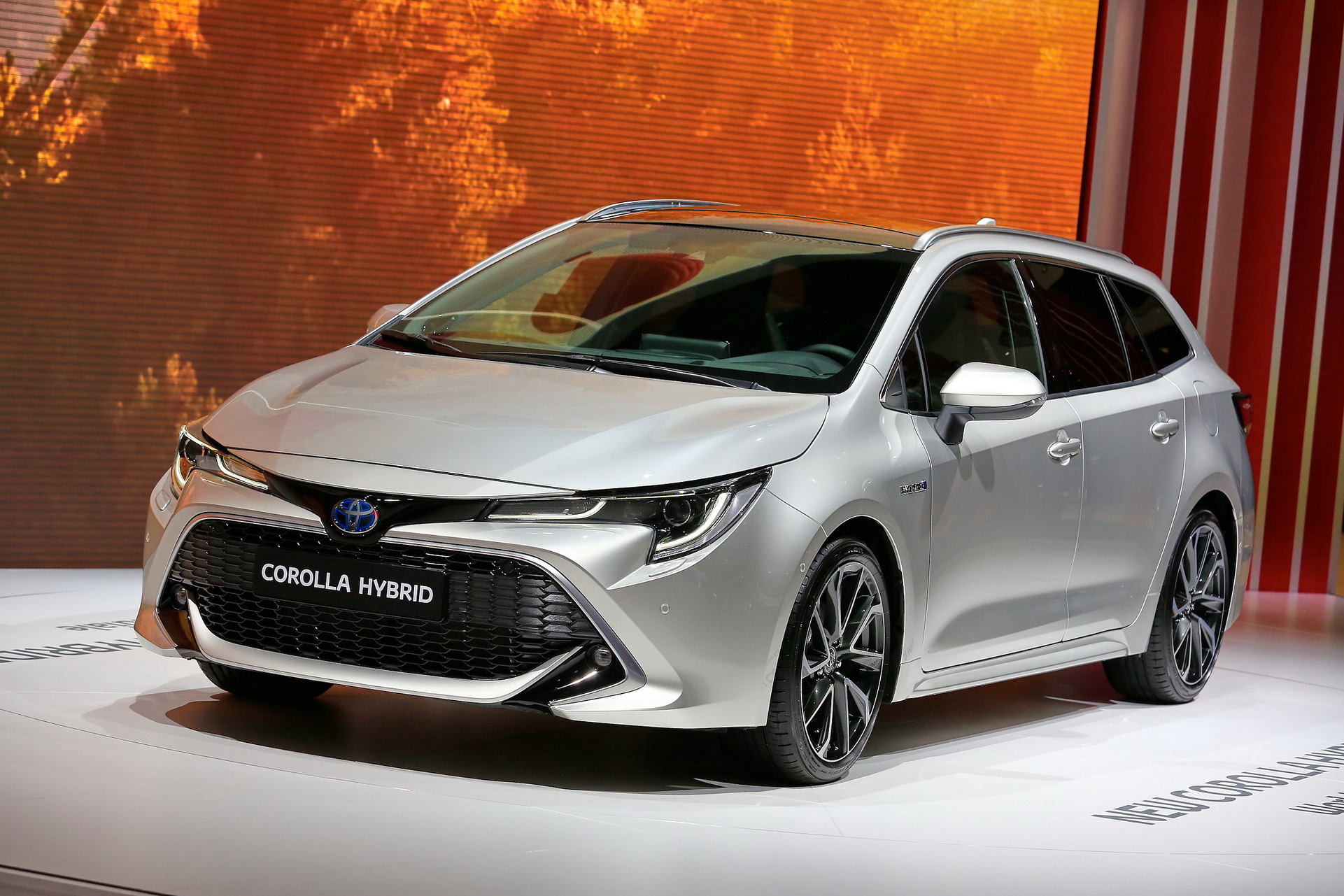 Toyota 11 2018 Paris Auto Show Gallery: Toyota