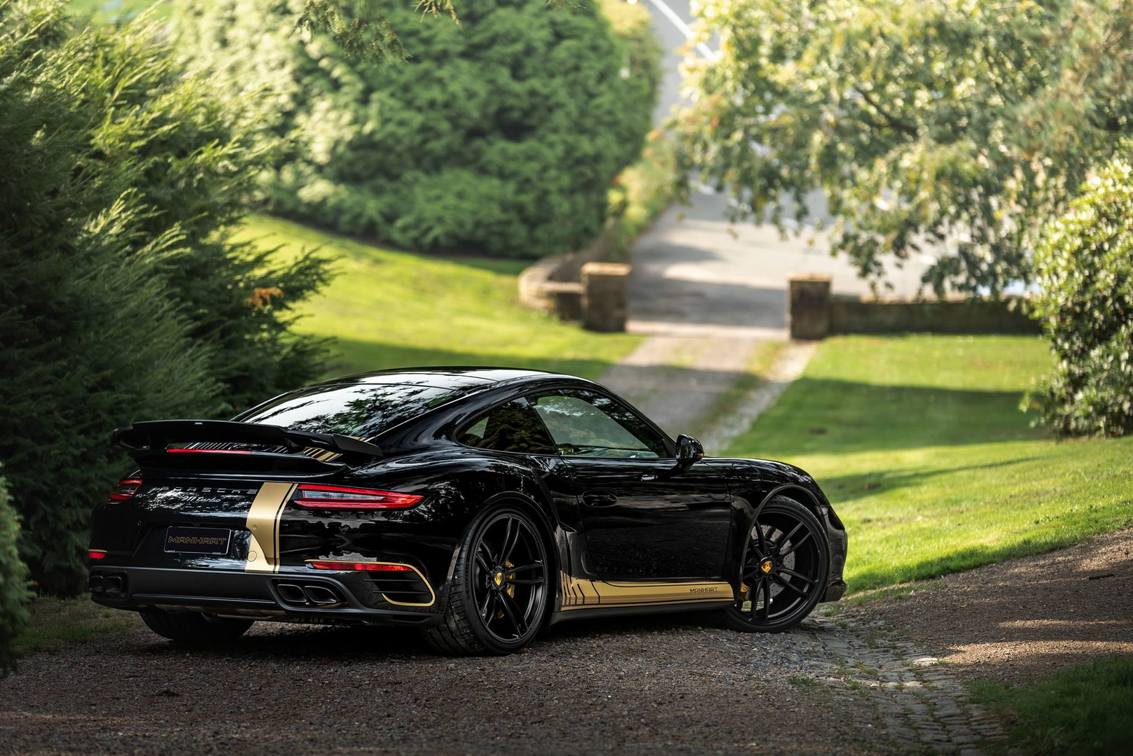 manhart porsche 911 turbo tuning 2 Manhart Tunes Porsche 911 Turbo To 670 HP, Performance Almost Matches The GT2 RS