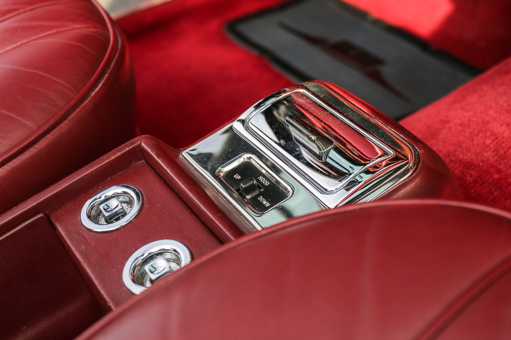 rolls royce corniche sinatra auction 22 Frank Sinatra’s 1984 Rolls-Royce Corniche Convertible Getting Auctioned Off