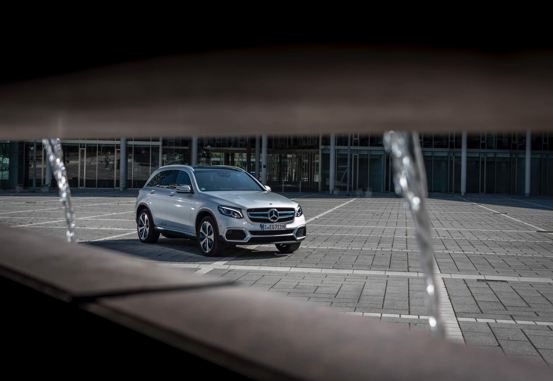 FV EQ Stuttgart 2018
Driven by EQ Stuttgart 2018 Mercedes Drops Full Details On GLC F-Cell Before Deliveries Begin