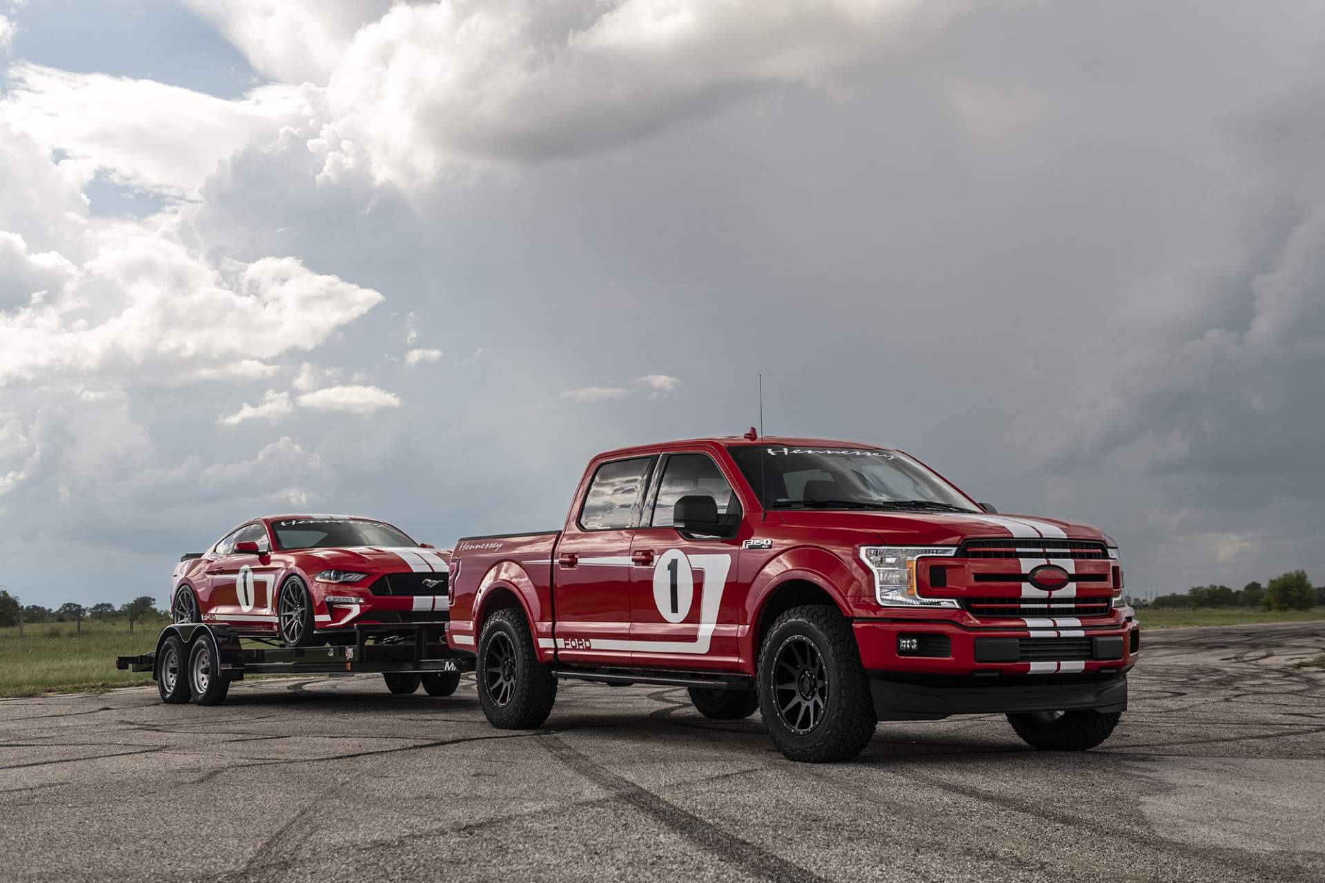 Hennessey Heritage Edition Vehicles 18 Hennessey’s Heritage Edition F-150 Packs More Power Than Ford GT Supercar