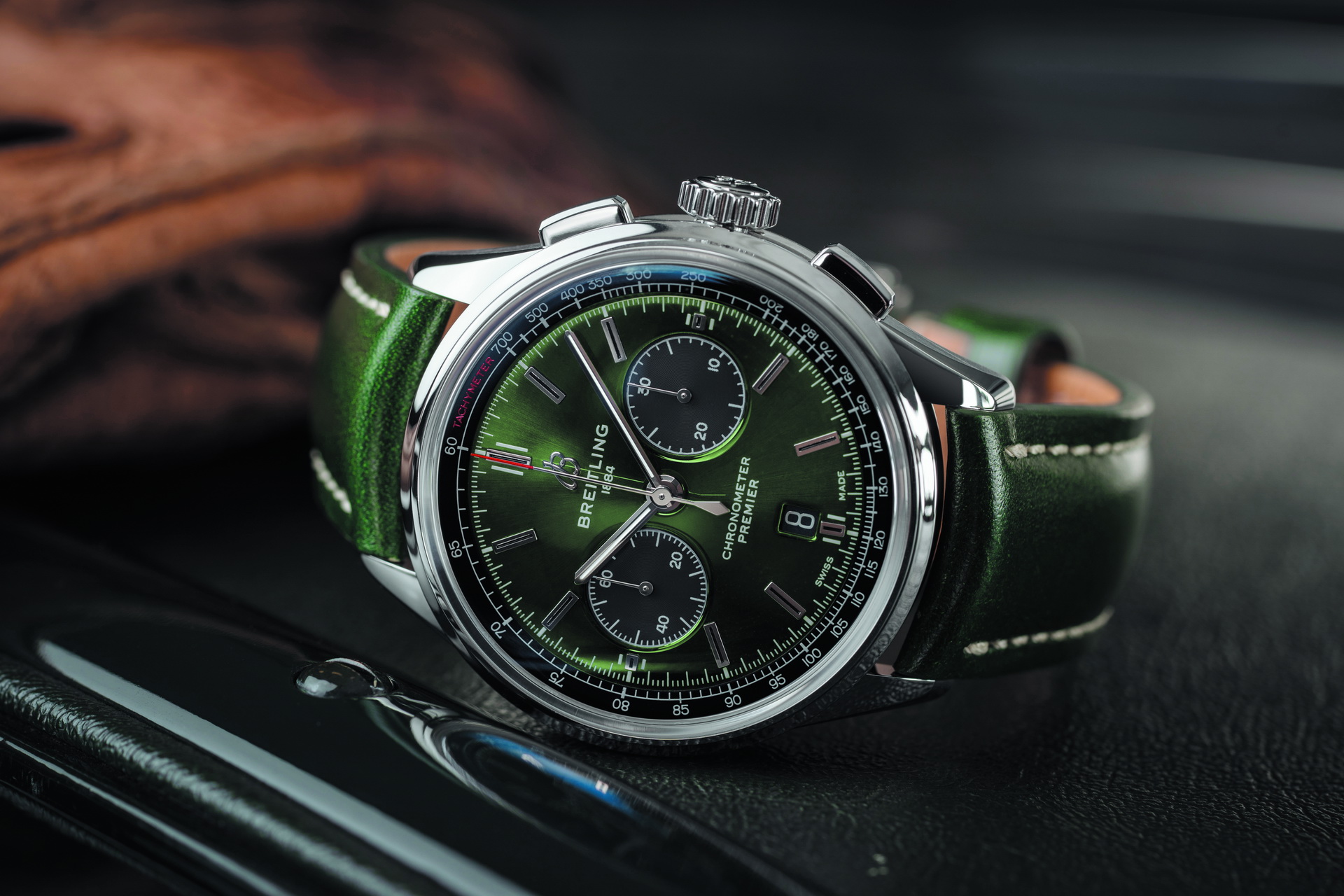 Bentley-Breitling-06 Bentley Renews Breitling Partnership With New Premier B01 Chronograph 42