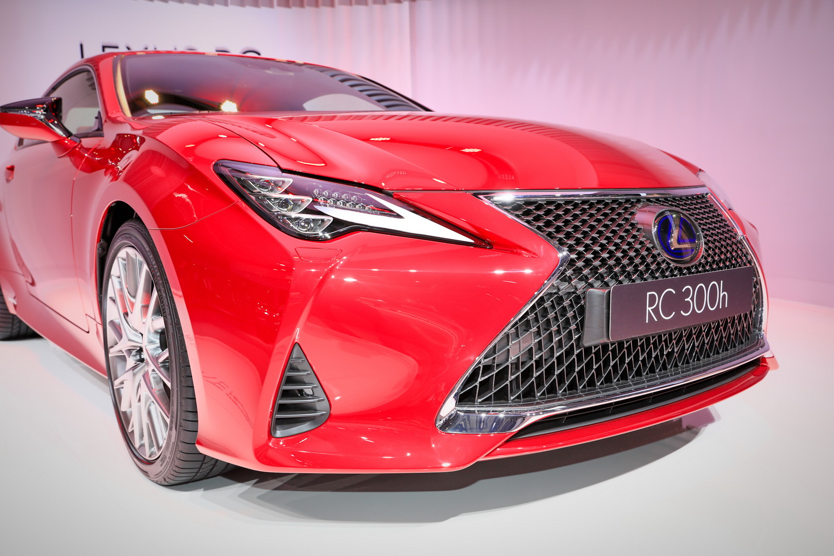 Auto Salon Paris / Mondial Paris Motor Show 2018, France, Paris, 02 Facelifted 2019 Lexus RC Wants To Convey A More Upmarket Feeling