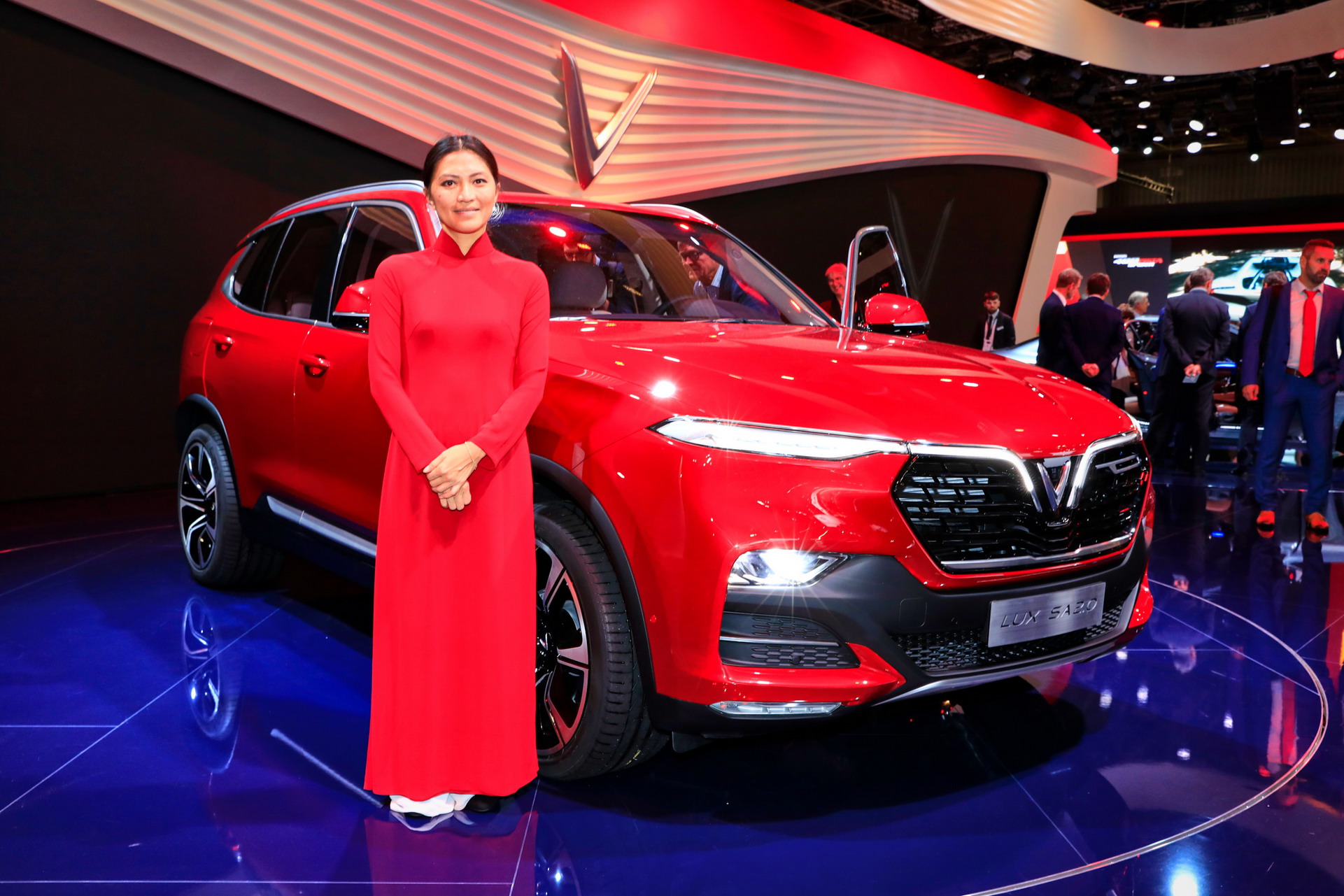 General 26 2018 Paris Auto Show Gallery: General Views