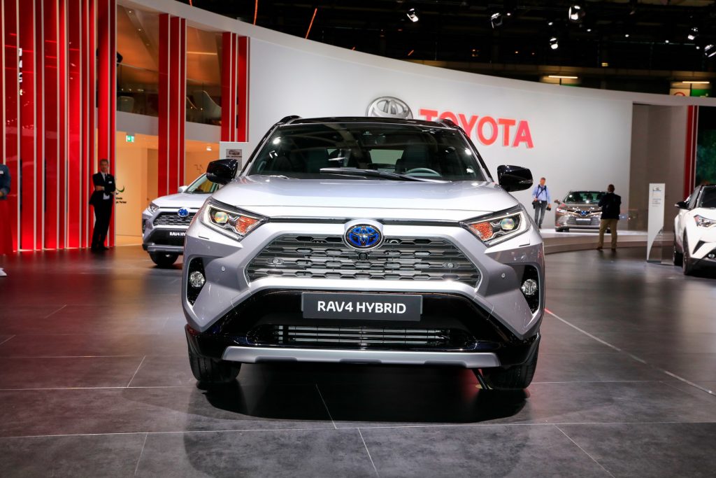 Europe’s 2019 Toyota RAV4 Hybrid Debuts In Paris With 219 Horses ...