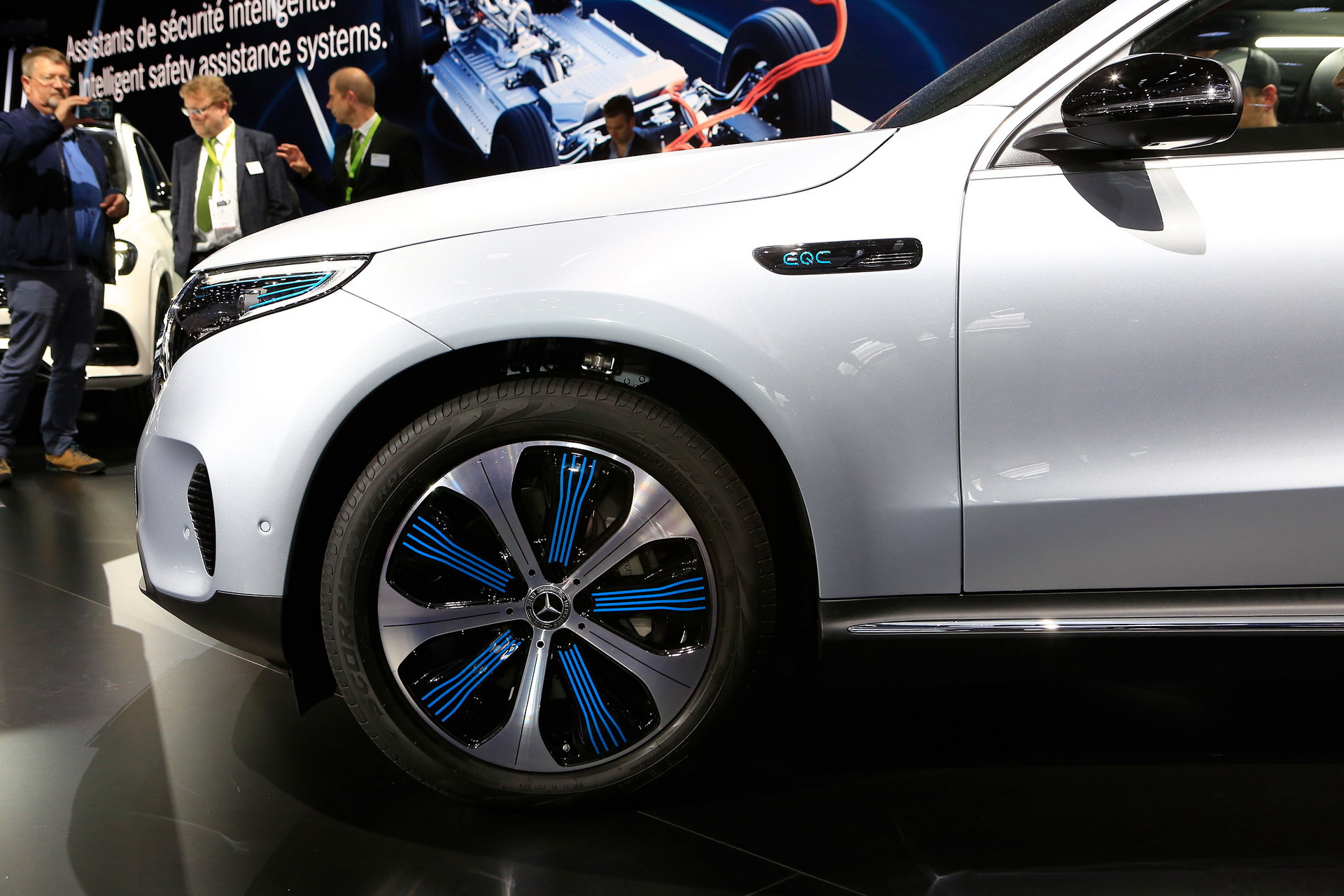 Mercedes B45 2018 Paris Auto Show Gallery: Mercedes-Benz