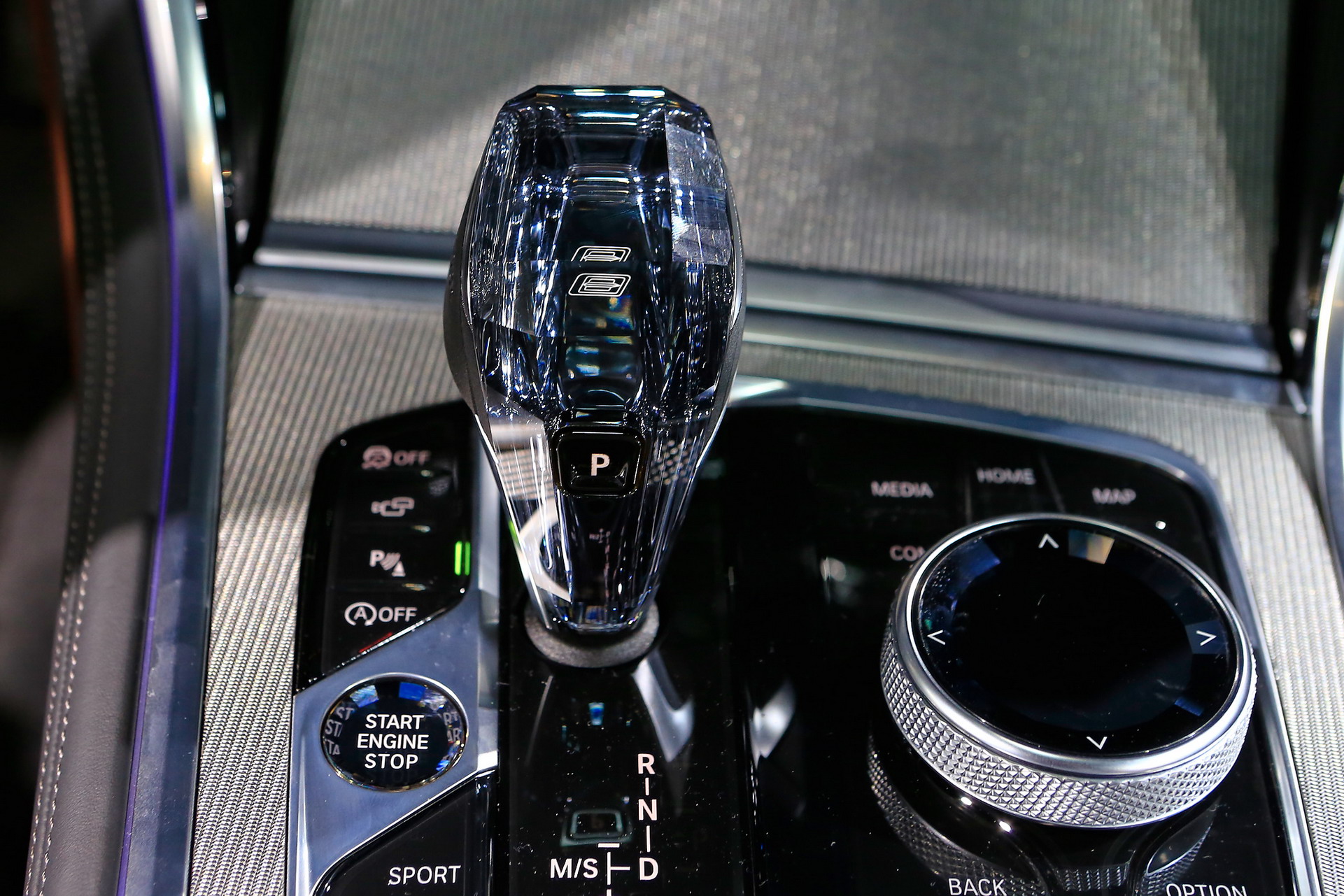 BMW 137 2018 Paris Auto Show Gallery: BMW