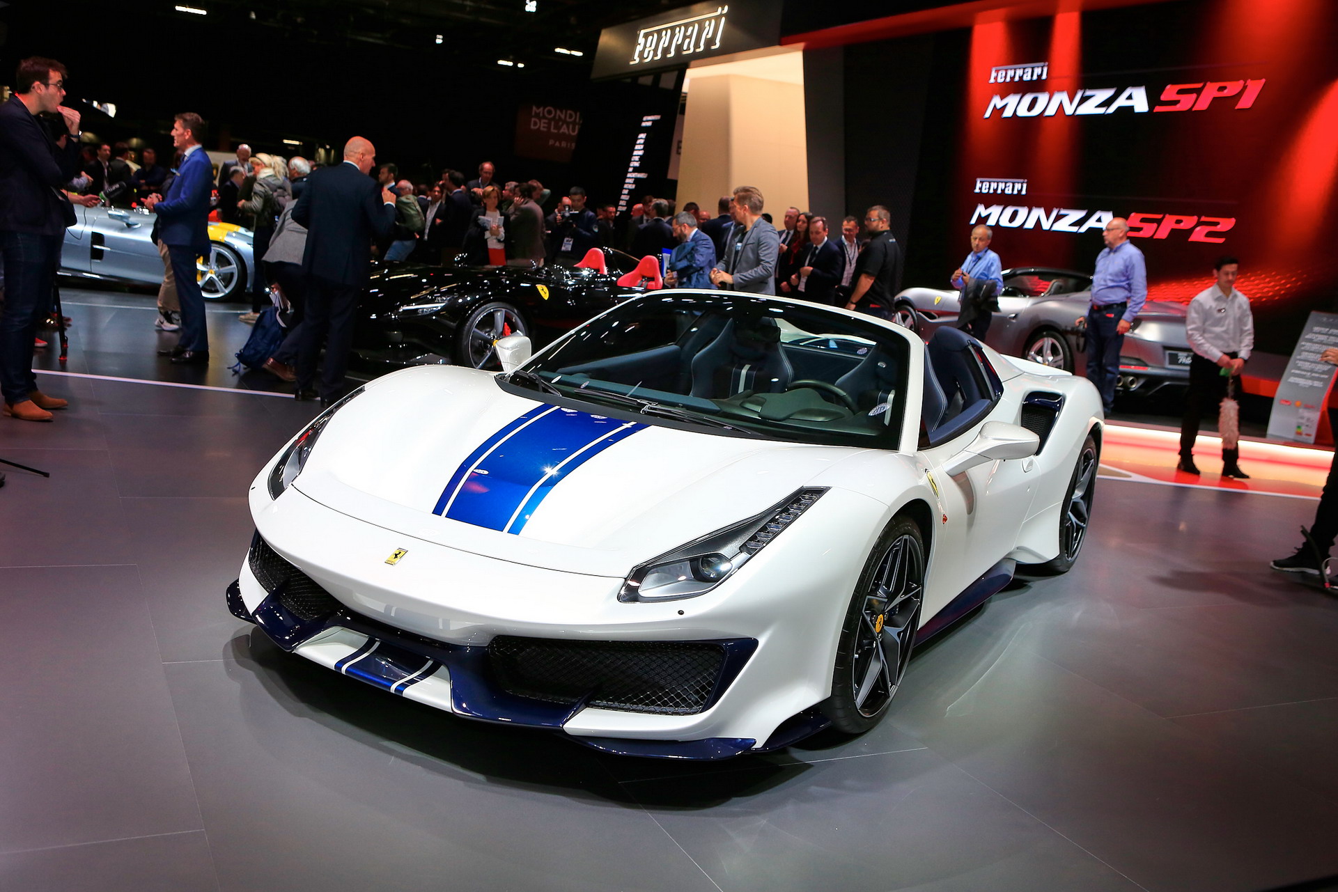 Ferrari 10 2018 Paris Auto Show Gallery: Ferrari