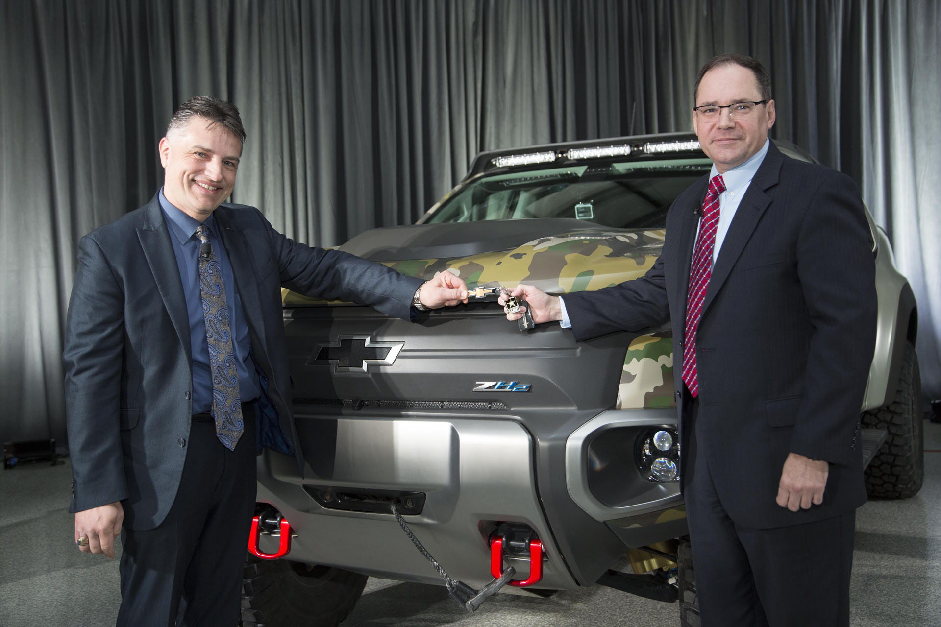 GM Hands Over Colorado ZH2 Fuel Cell Vehicle to U GM Taps Former Army General To Run Reborn Defense Division