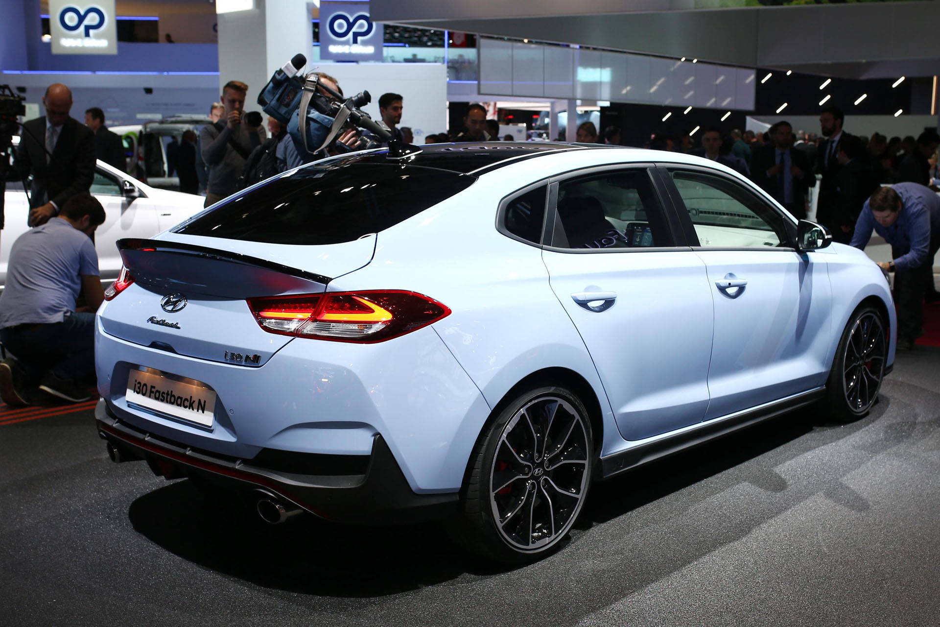 2019-Hyundai-i30-N-Fastback-paris-live-np-07 Hyundai i30 Fastback N Looks As Fast As It Does Slick